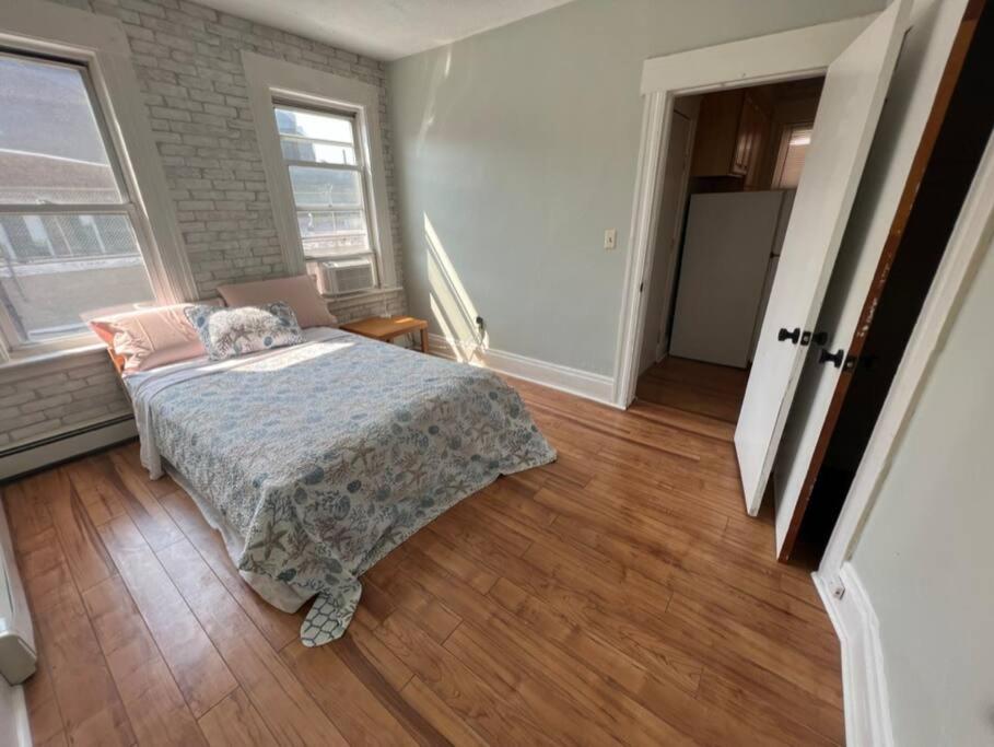 One-Bedroom Apartment photo 3
