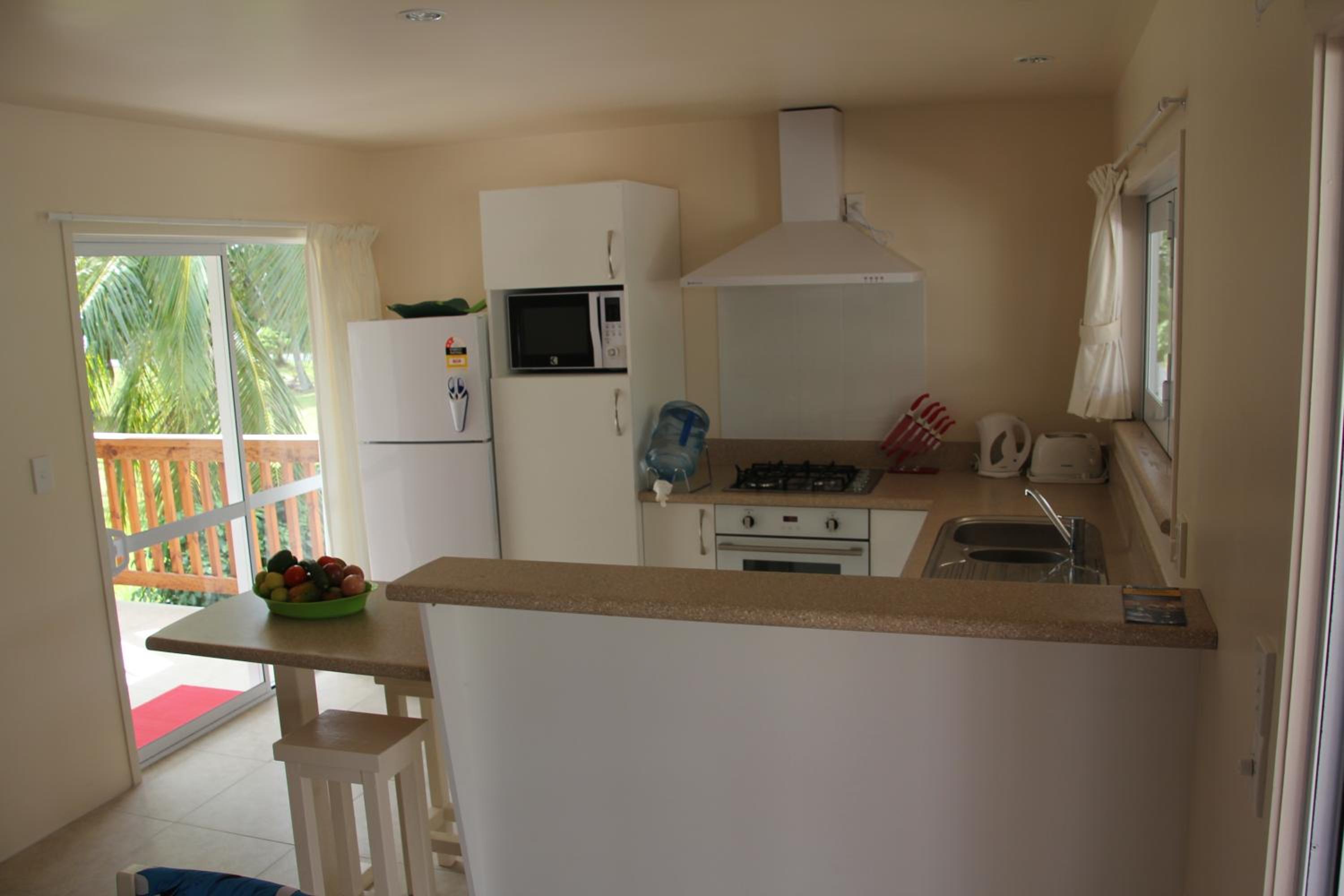 Three-Bedroom Holiday Home - Beachview Unit