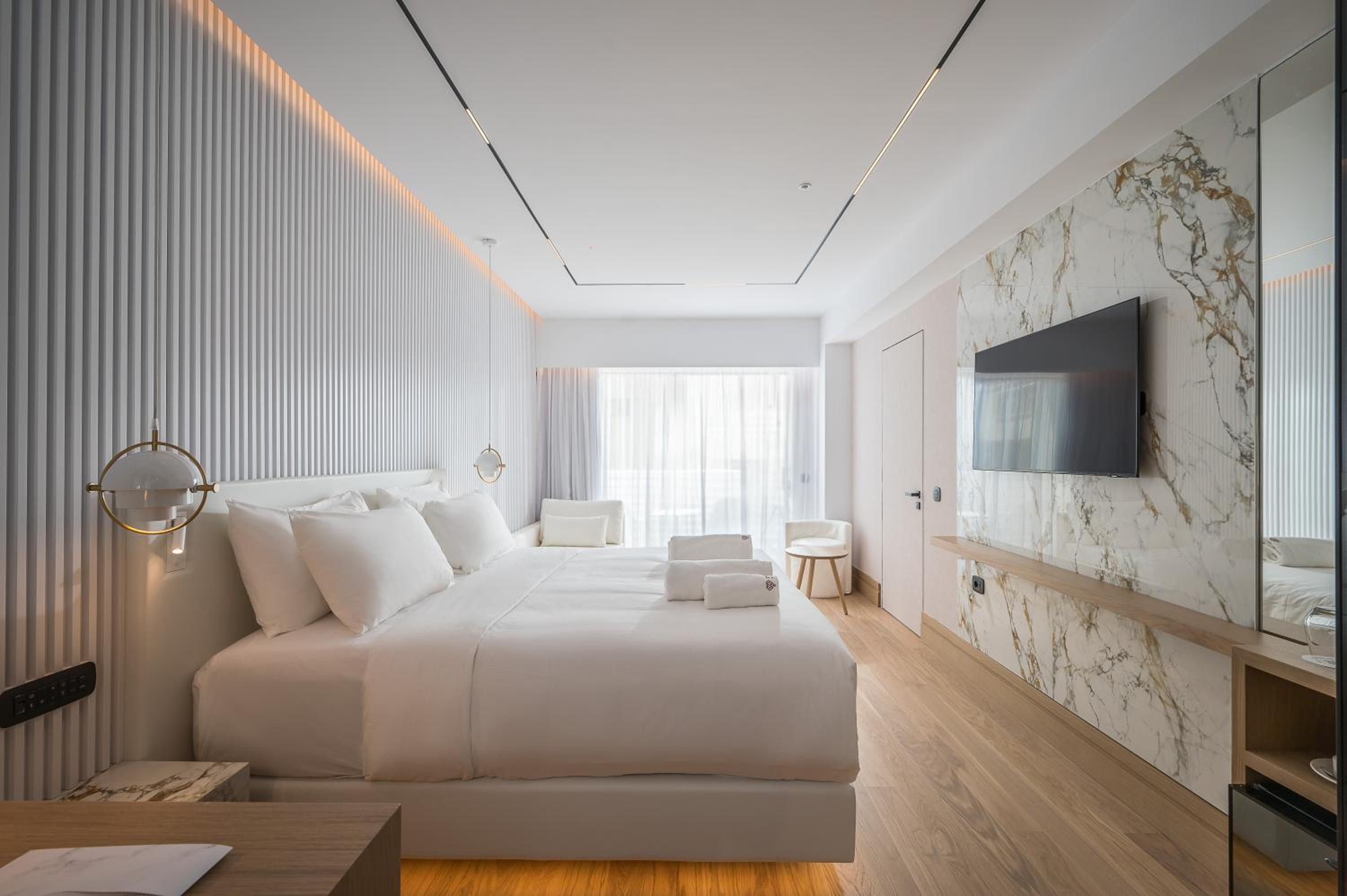 Deluxe Double Room - Photo 3