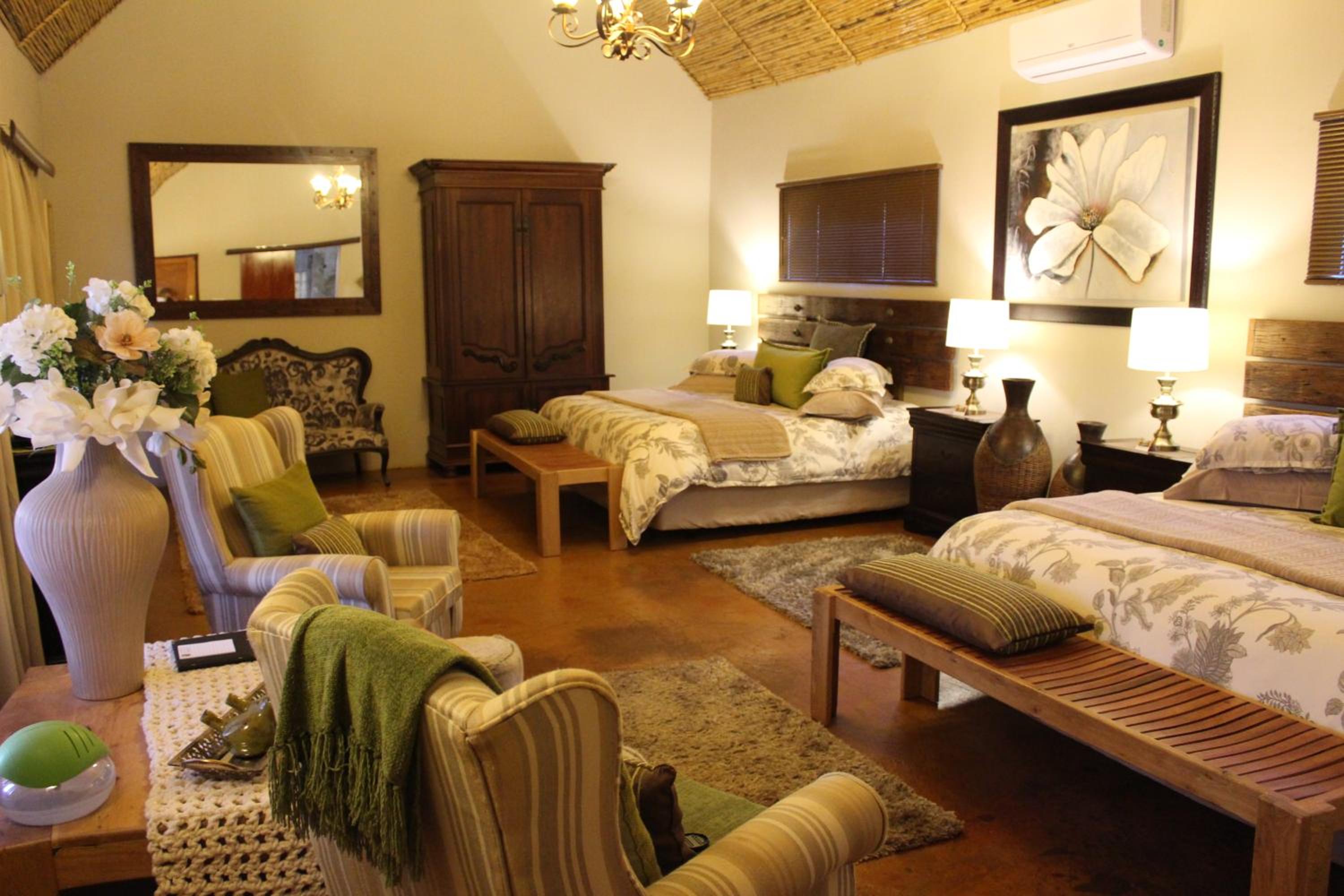 Suite - Photo 6