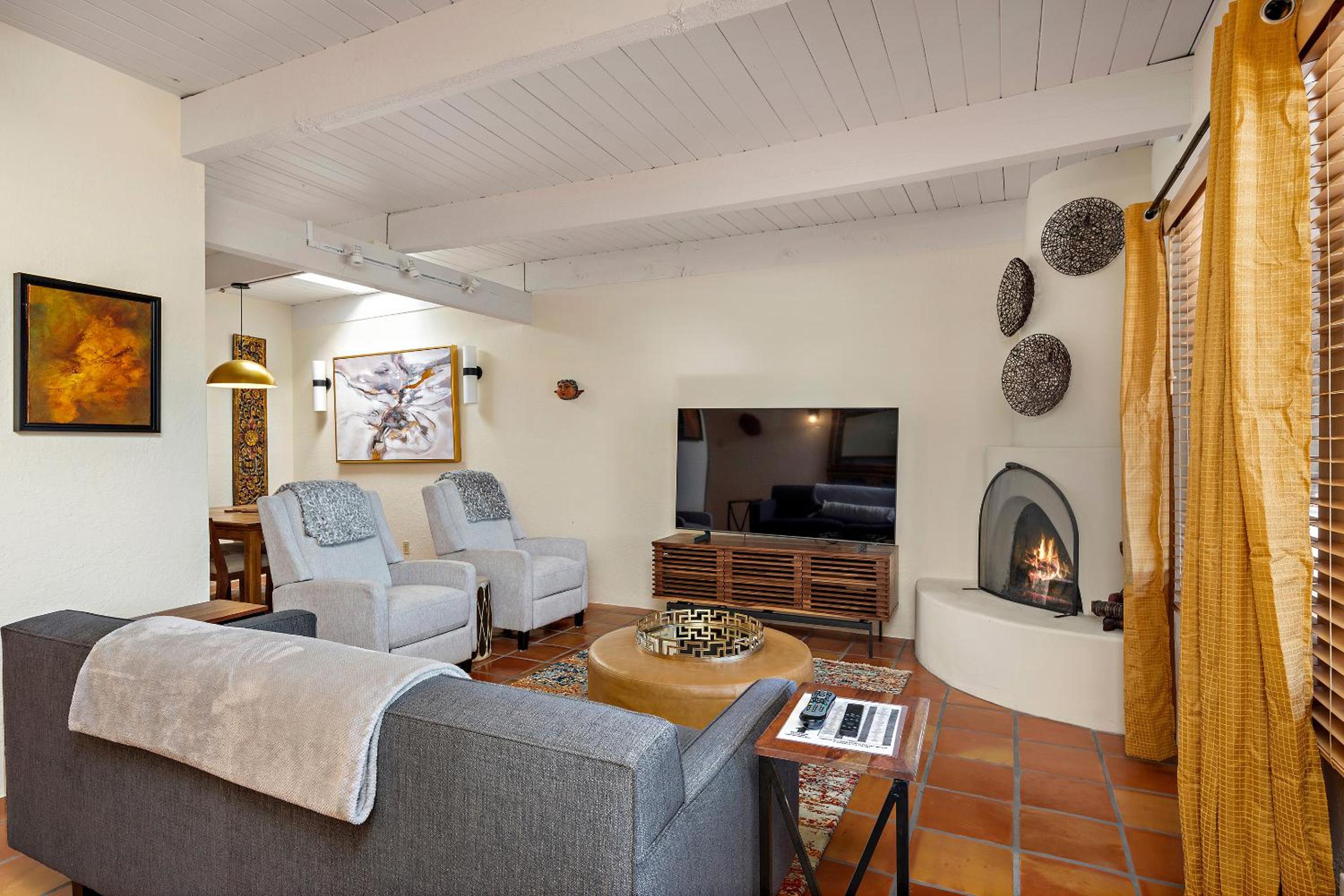 2 Bedroom Condominium  - Photo 9