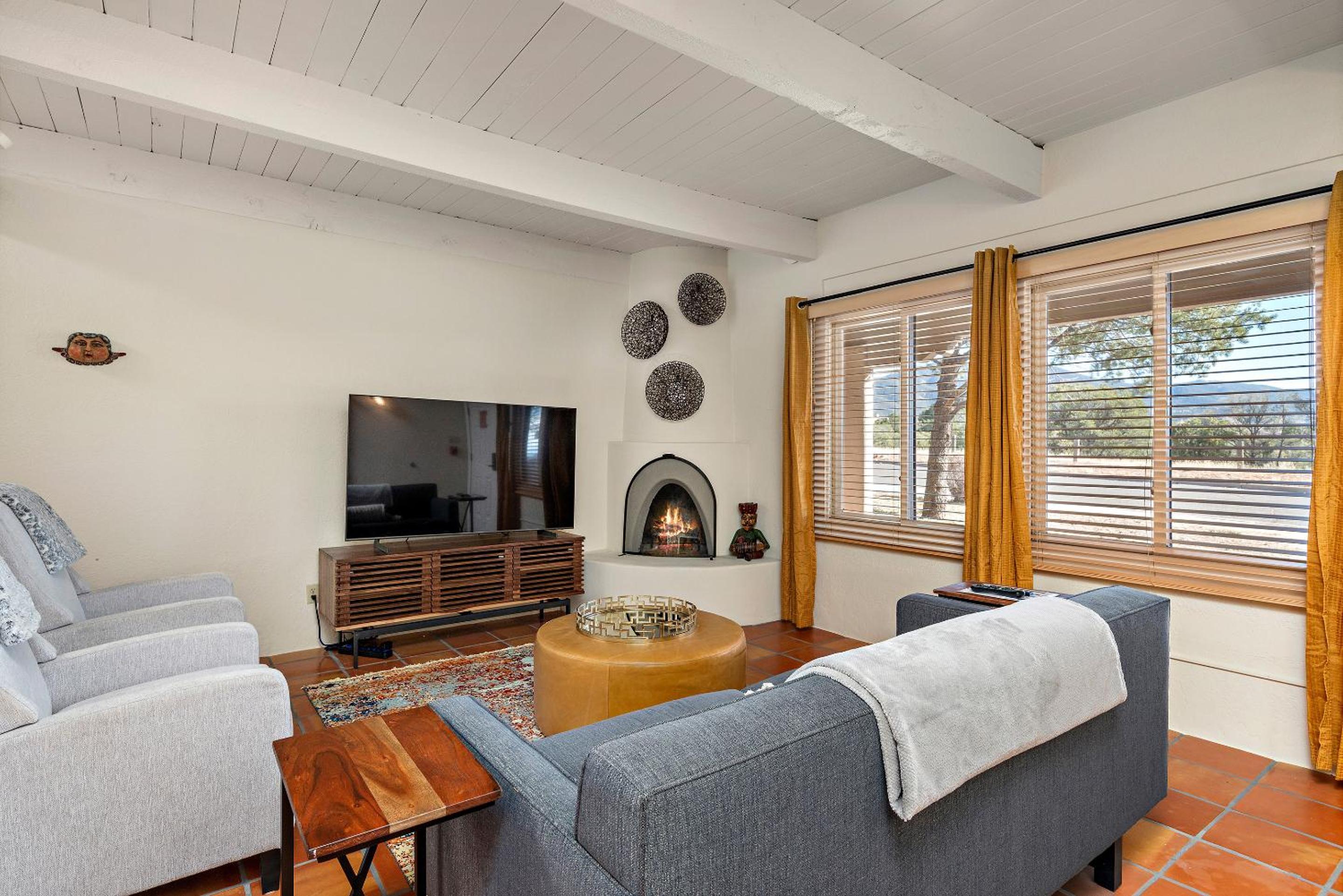 2 Bedroom Condominium  - Photo 34