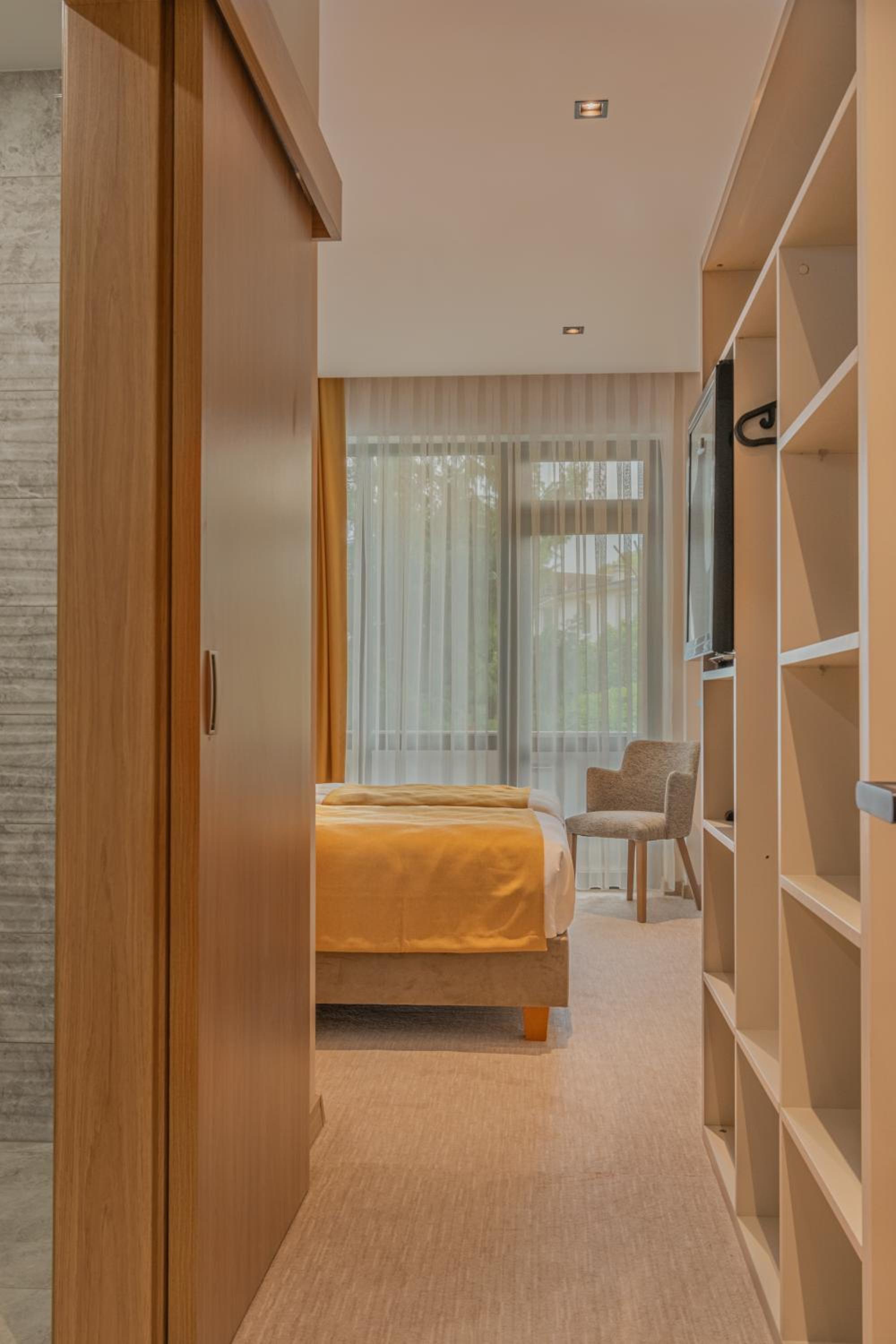 Deluxe Double Room with Balcony photo 1