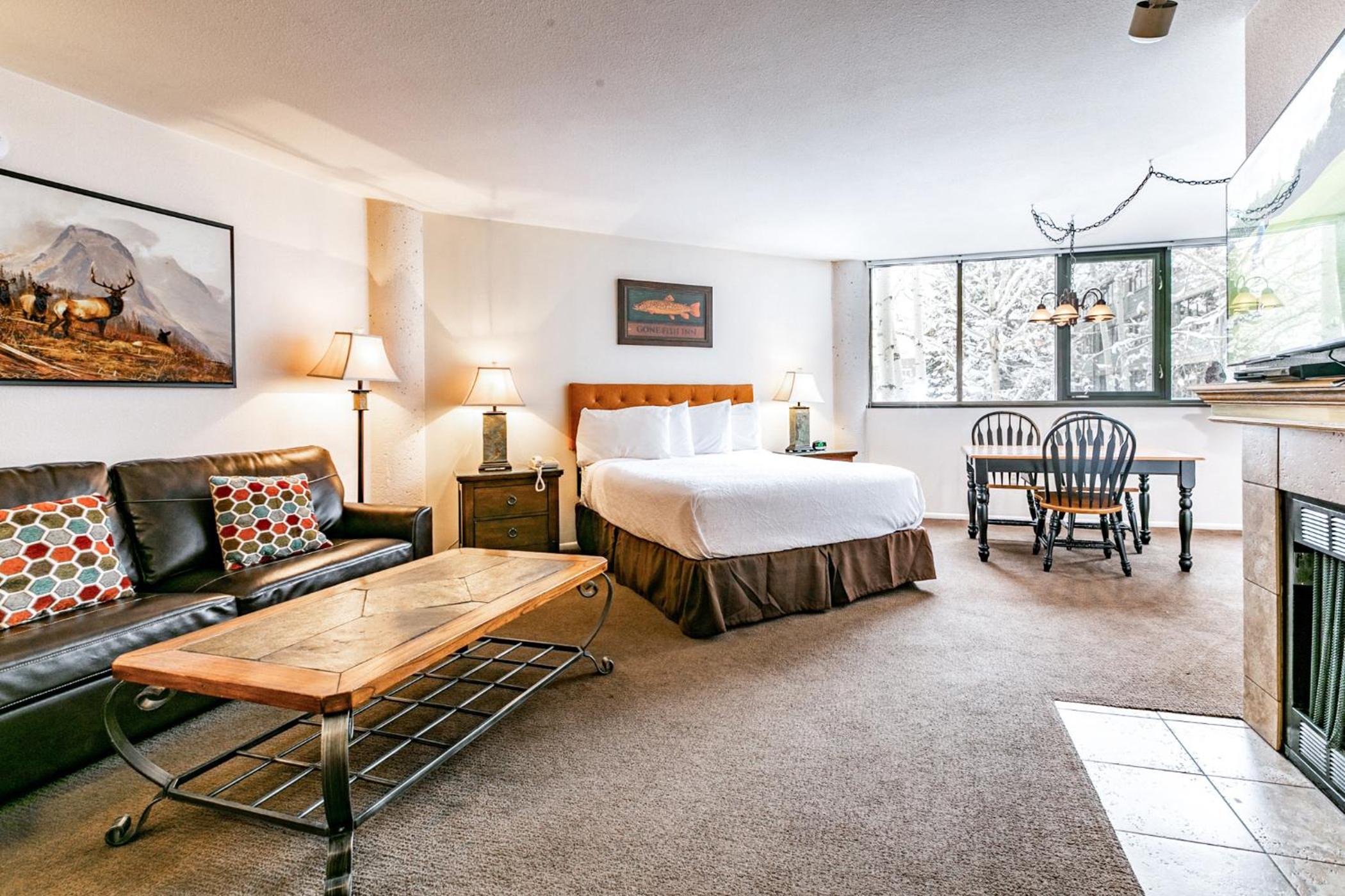 Studio Suite - Photo 1