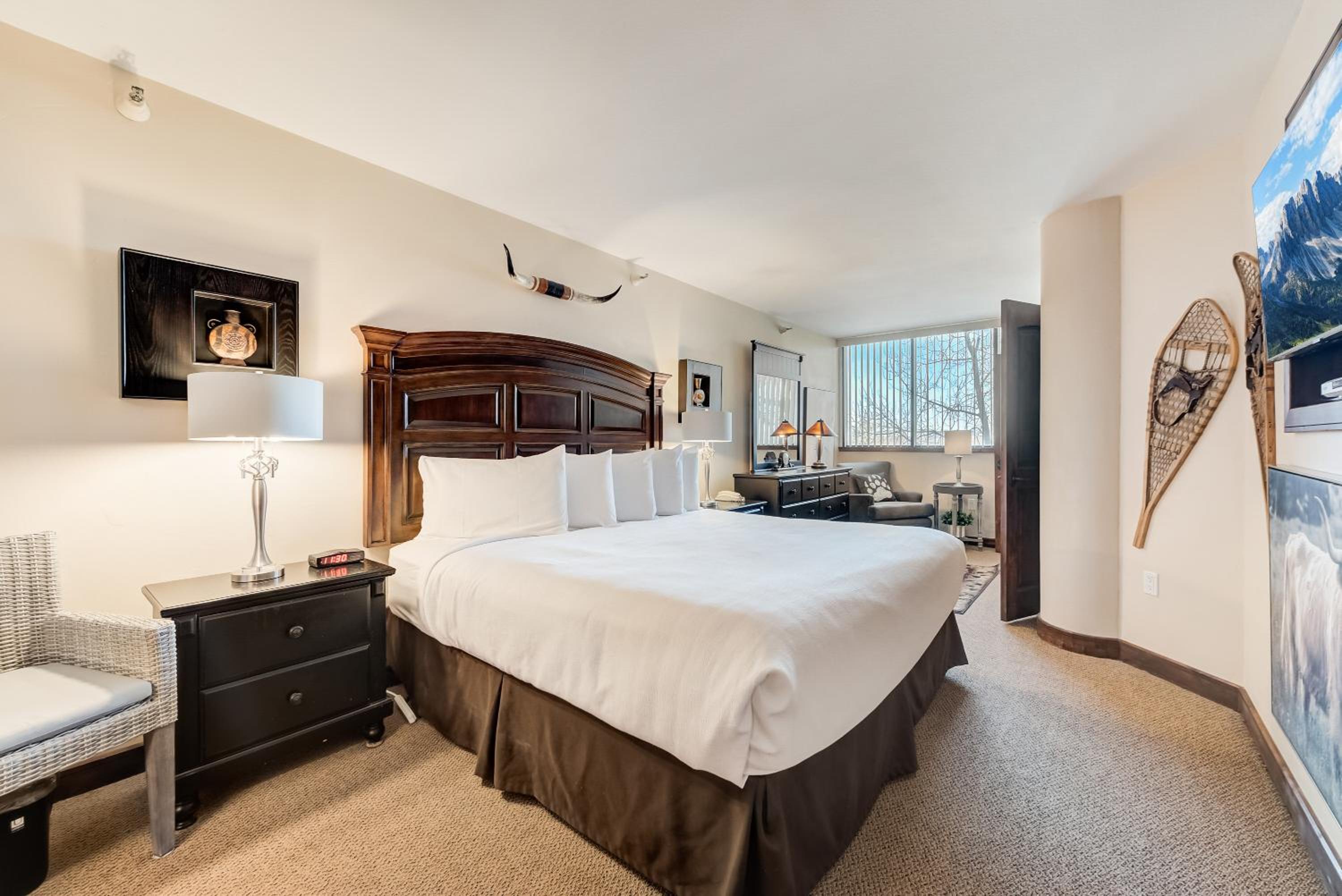 1 Bedroom Condominium  - Photo 16