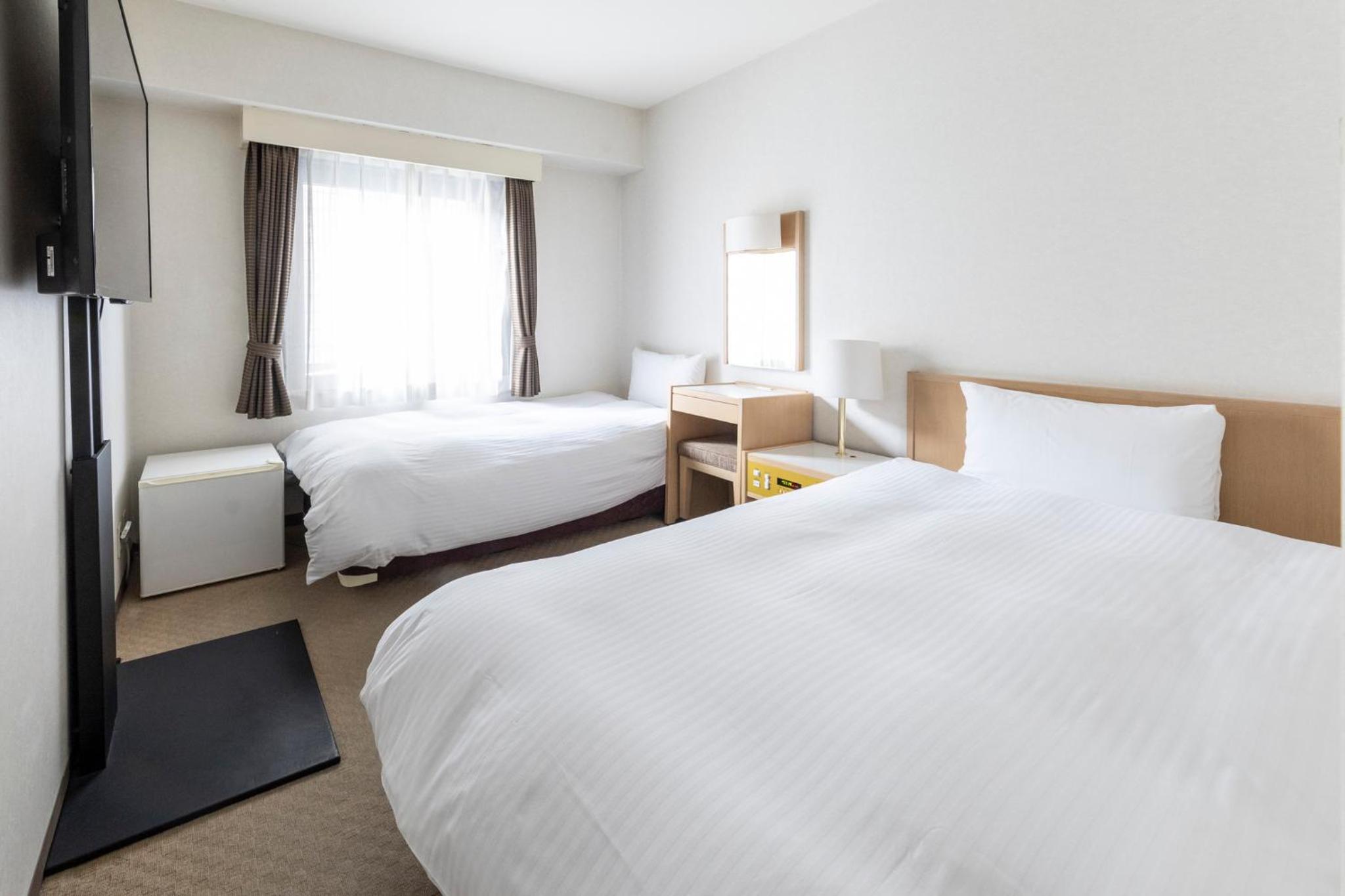 Economy Twin Room - Non-Smoking photo 1