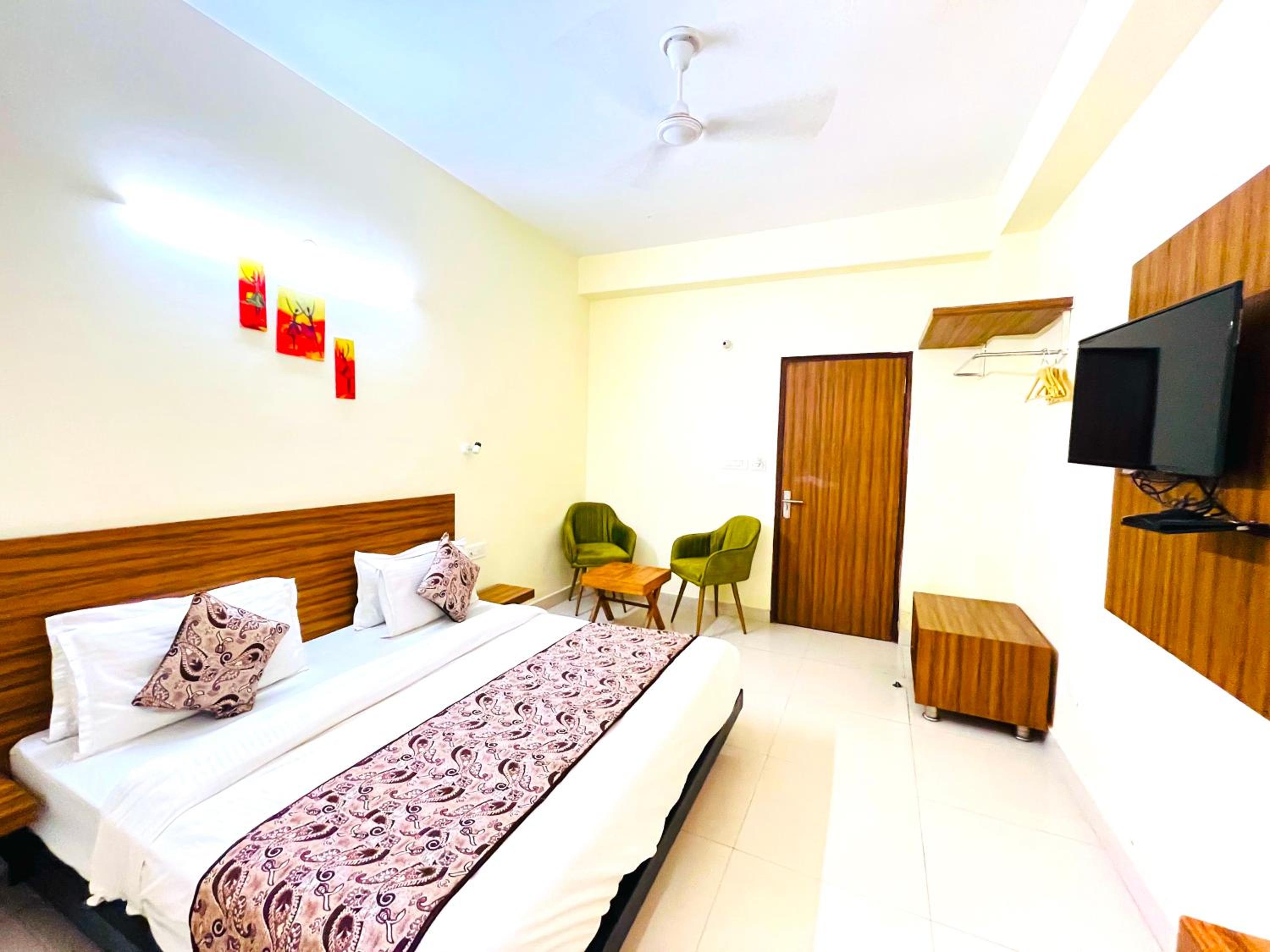 Deluxe Room - Photo 1