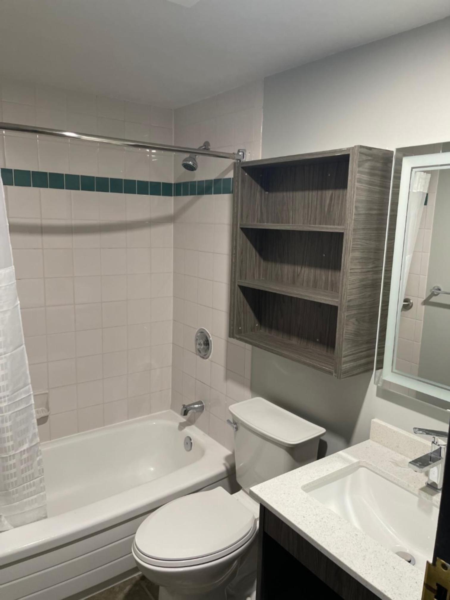 Deluxe King Room - Photo 2