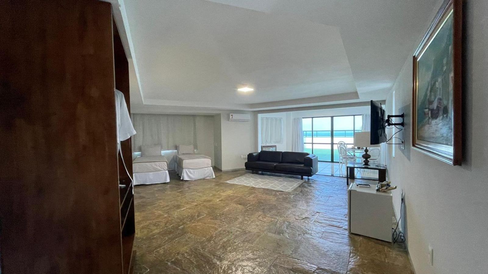 Deluxe Family Suite