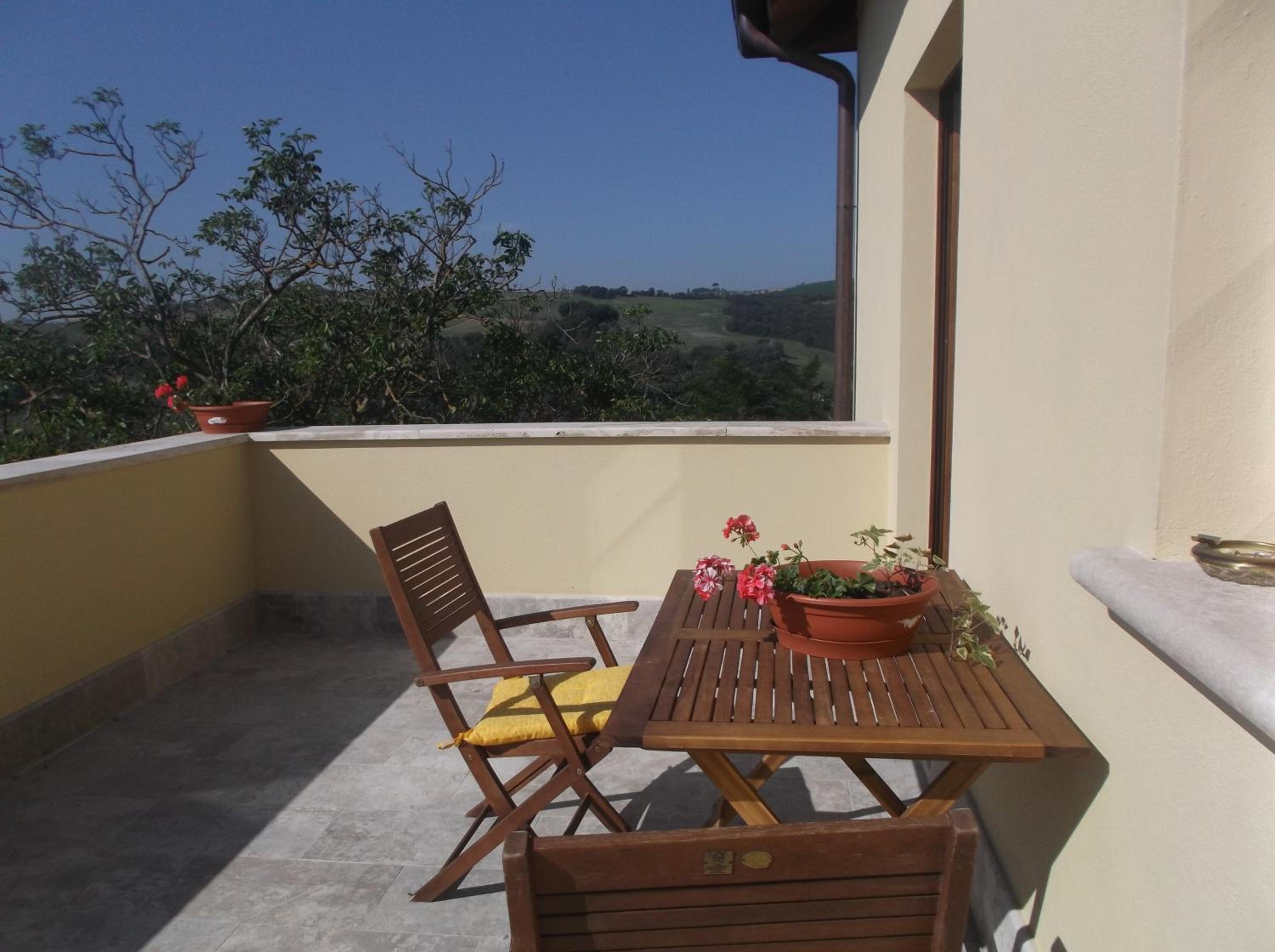 Triple Room with Terrace photo 3