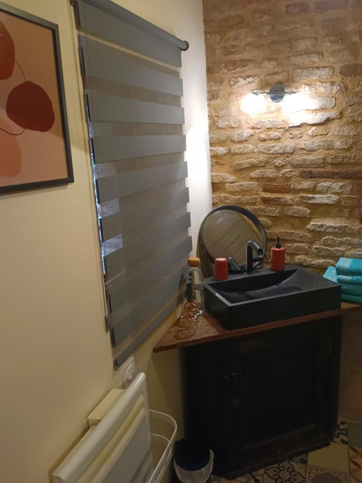 Double Room with Garden View - Photo 31