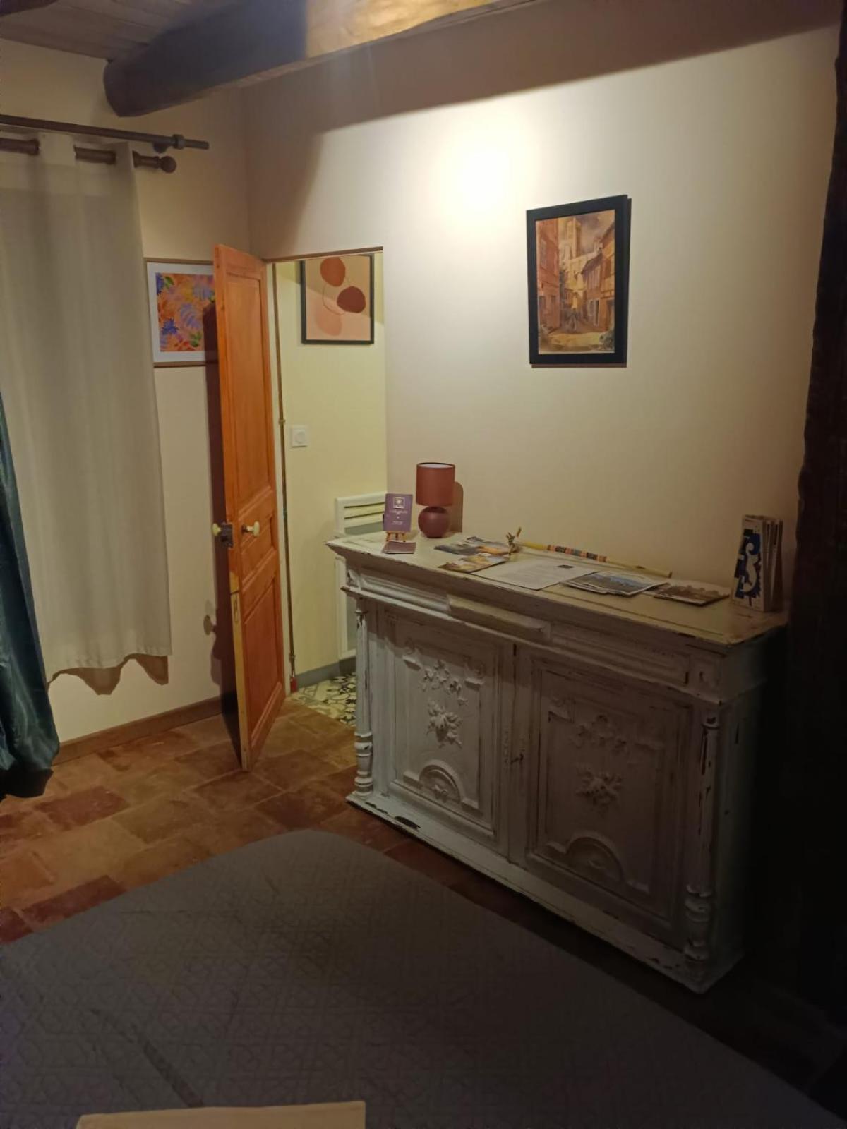 Double Room with Garden View - Photo 18