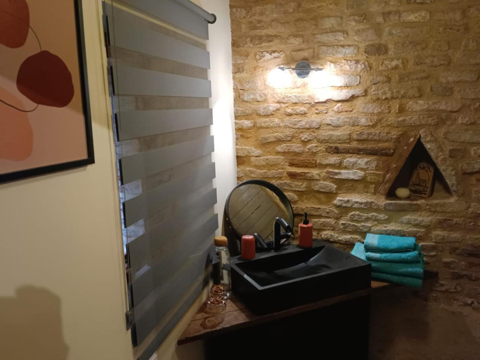 Double Room with Garden View - Photo 22