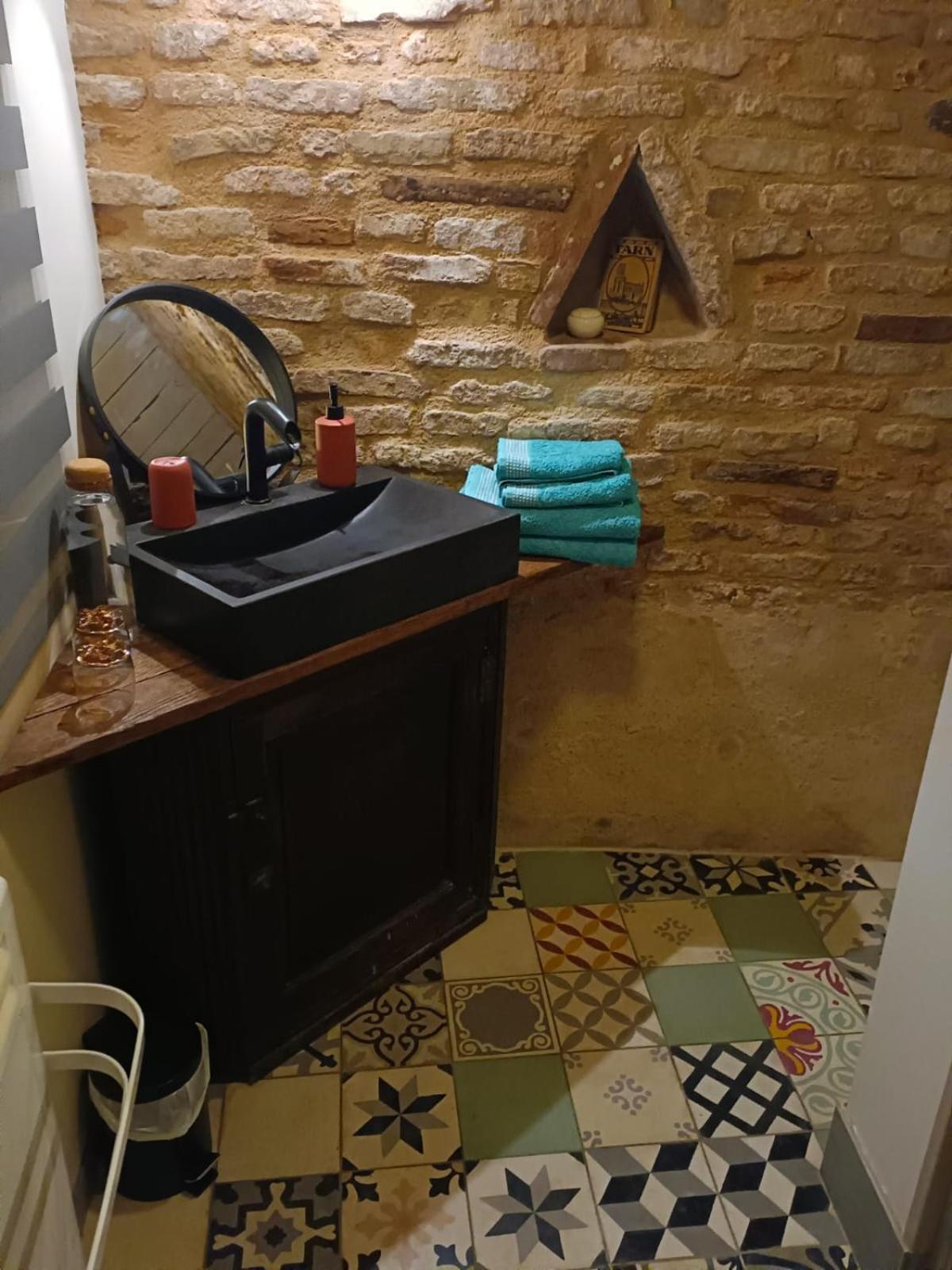 Double Room with Garden View - Photo 25
