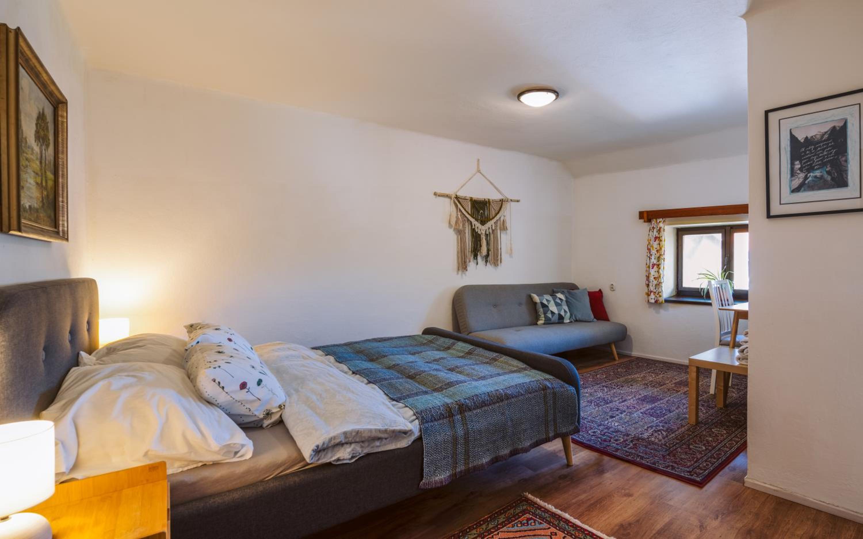 Three-Bedroom House photo 3