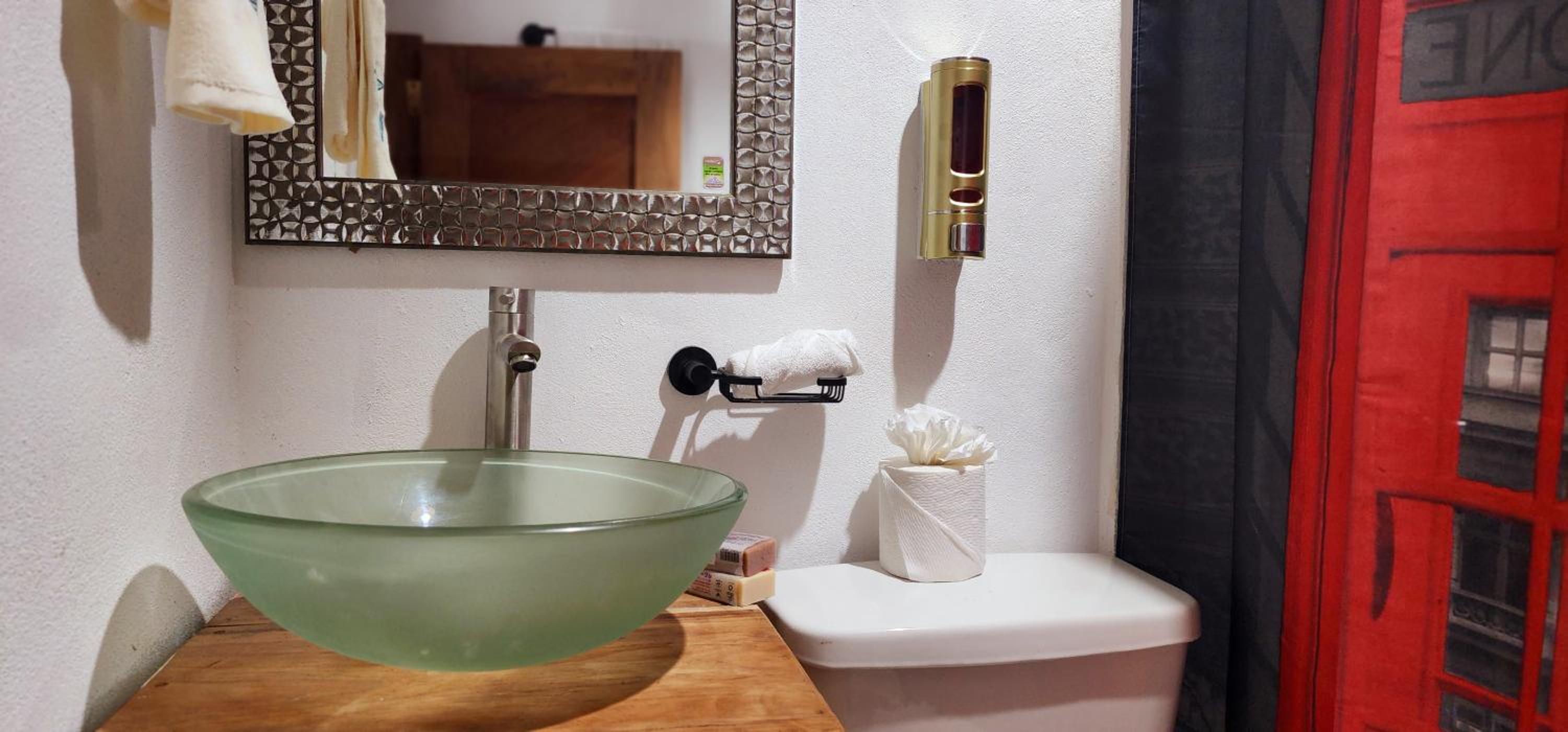 Suite with Private Pool - Photo 3