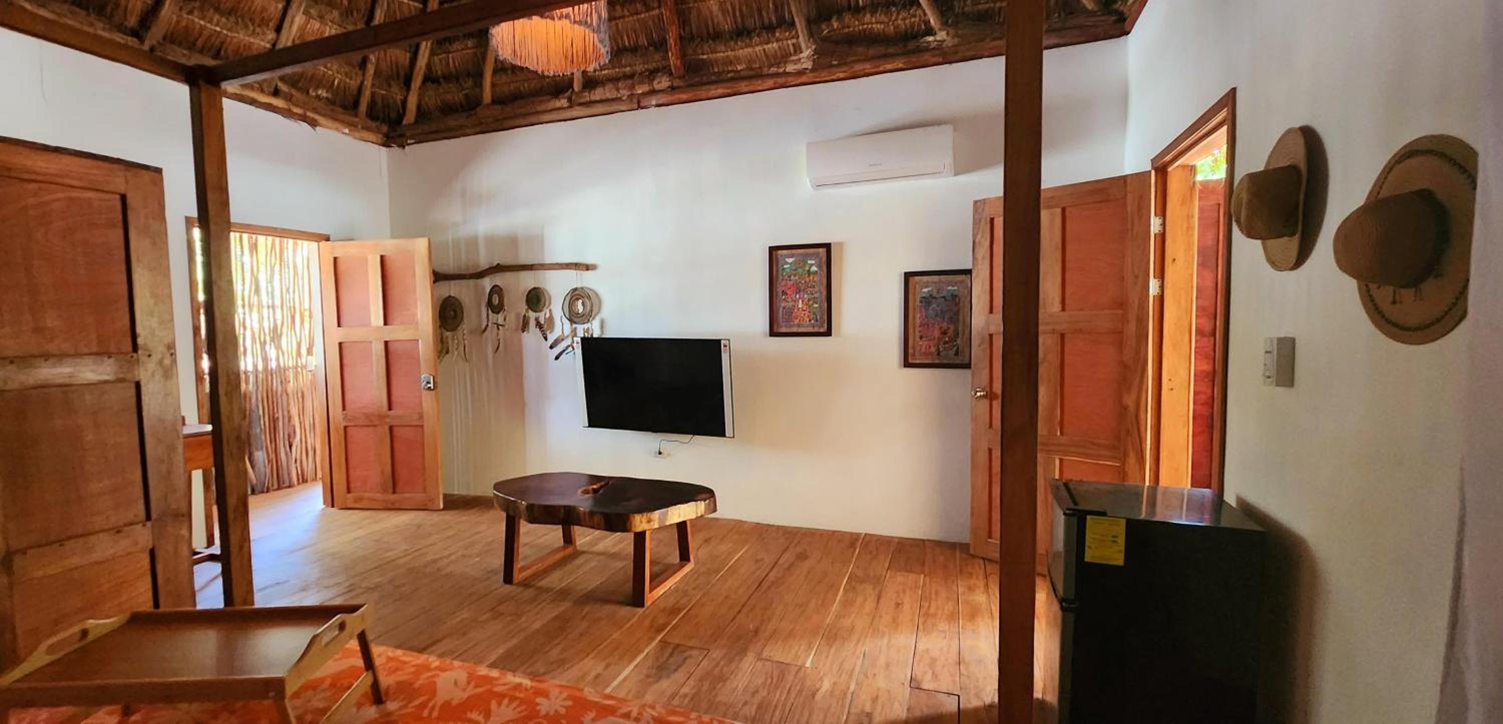 Suite with Private Pool - Photo 5
