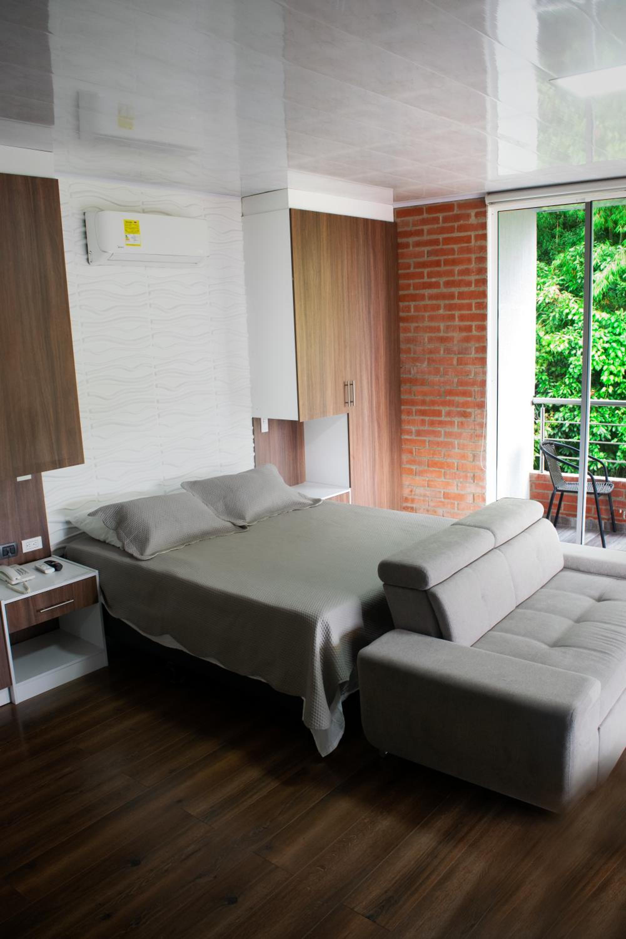 Family Suite with Balcony photo 1