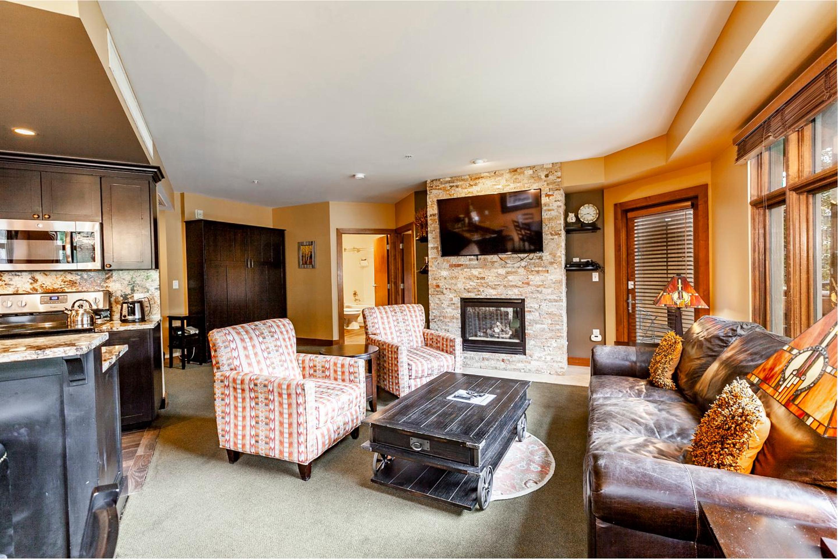 2 Bedroom Condominium  - Photo 11