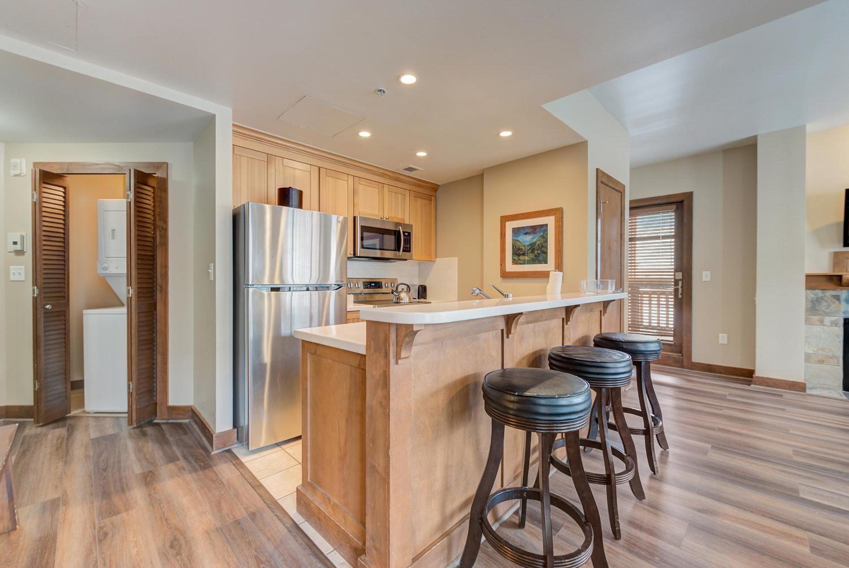 2 Bedroom Condominium  - Photo 10