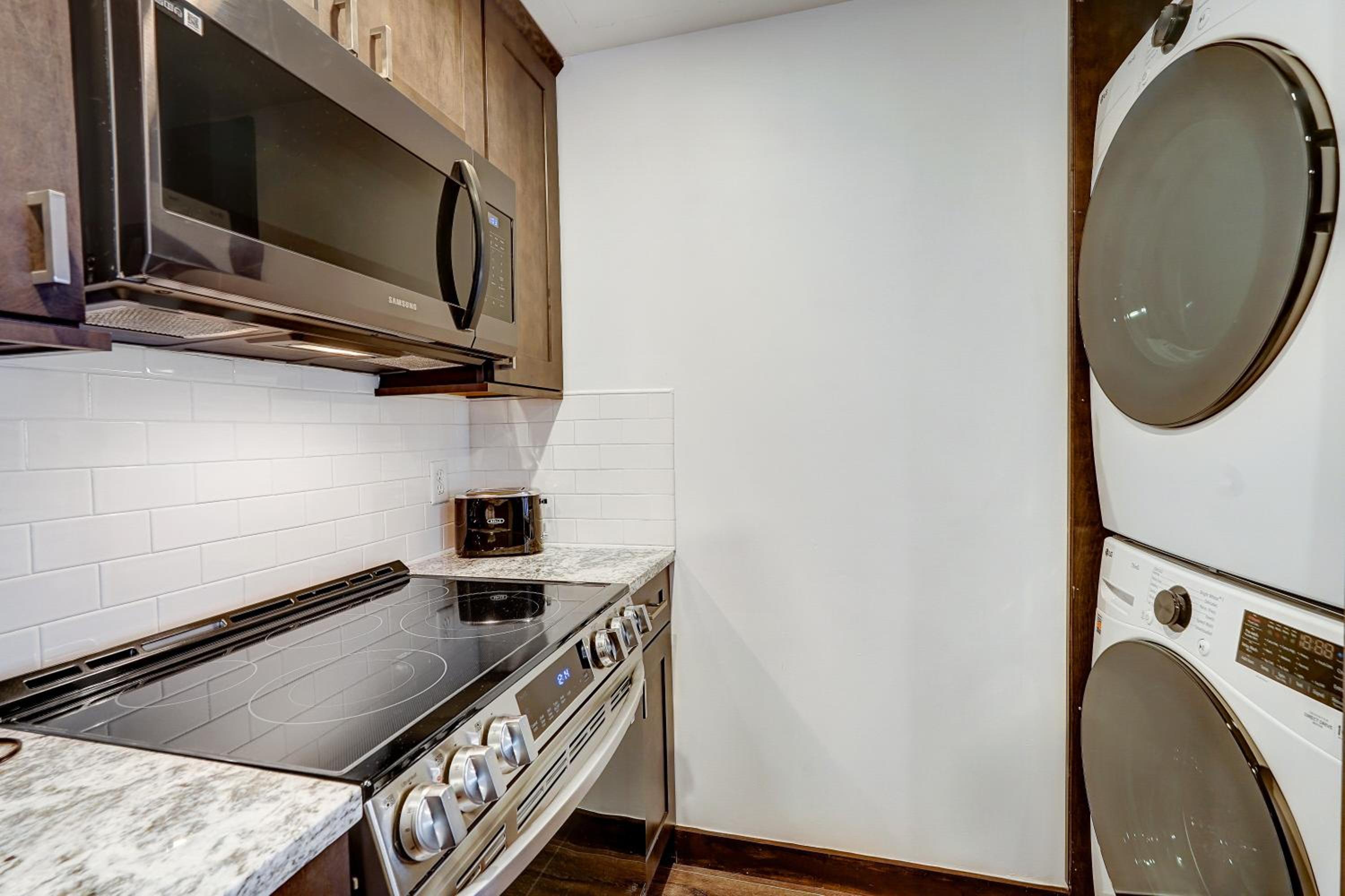 Deluxe Studio - Photo 10