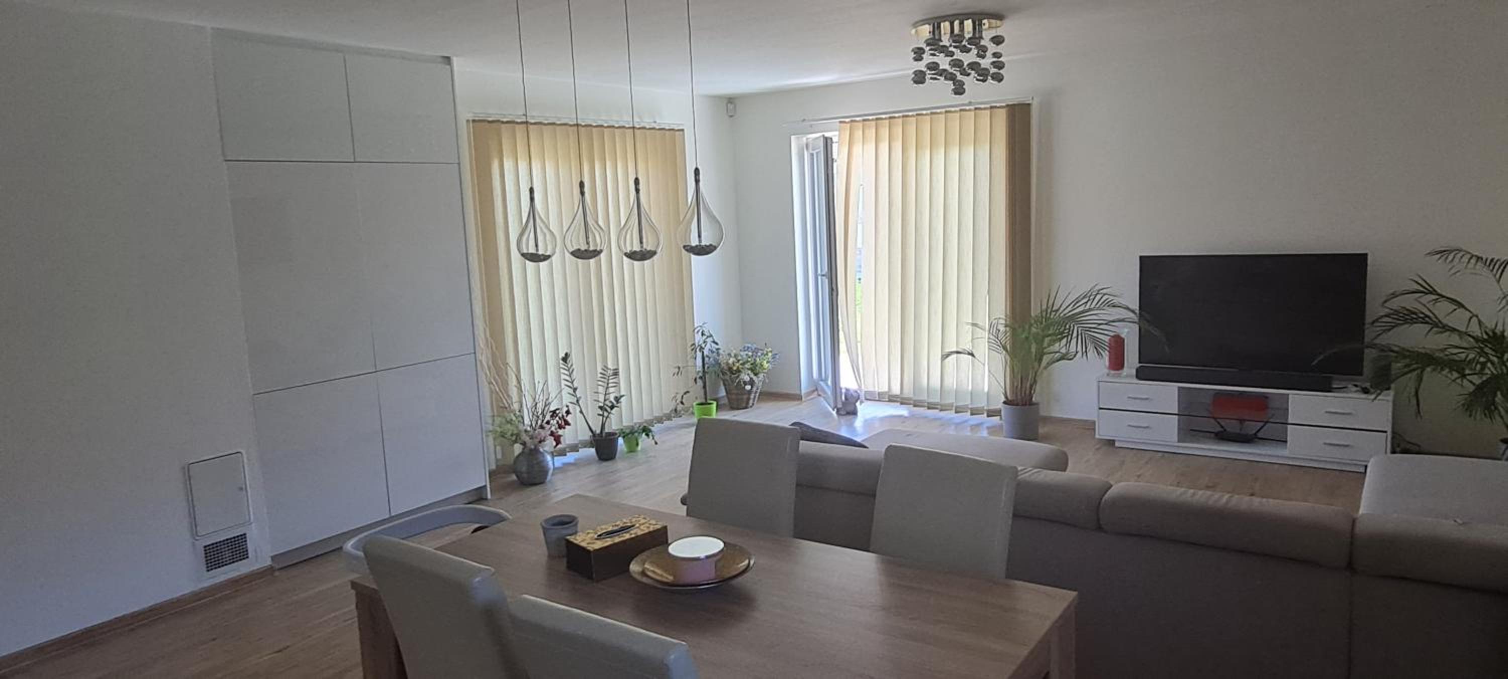 Three-Bedroom Villa photo 2