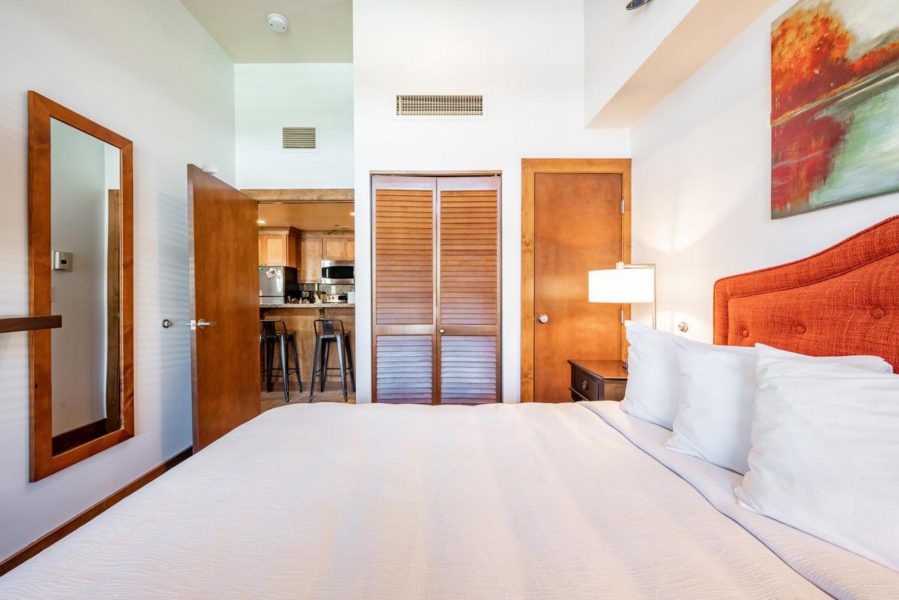 1 Bedroom Condominium Plus Loft