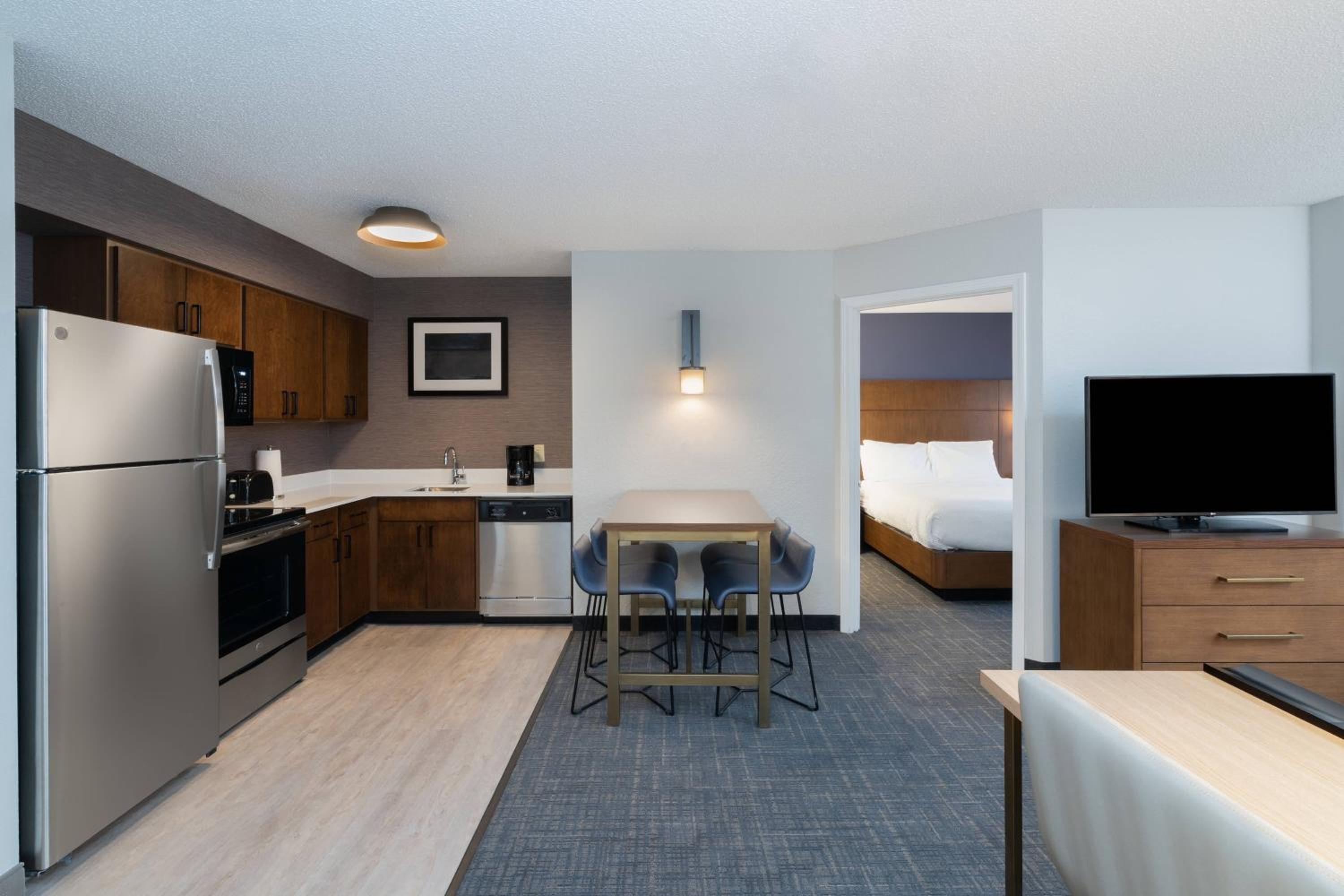 One-Bedroom King Suite with Private Sofa Bed - Mobility/Hearing Accessible w/Roll In Shower photo 3