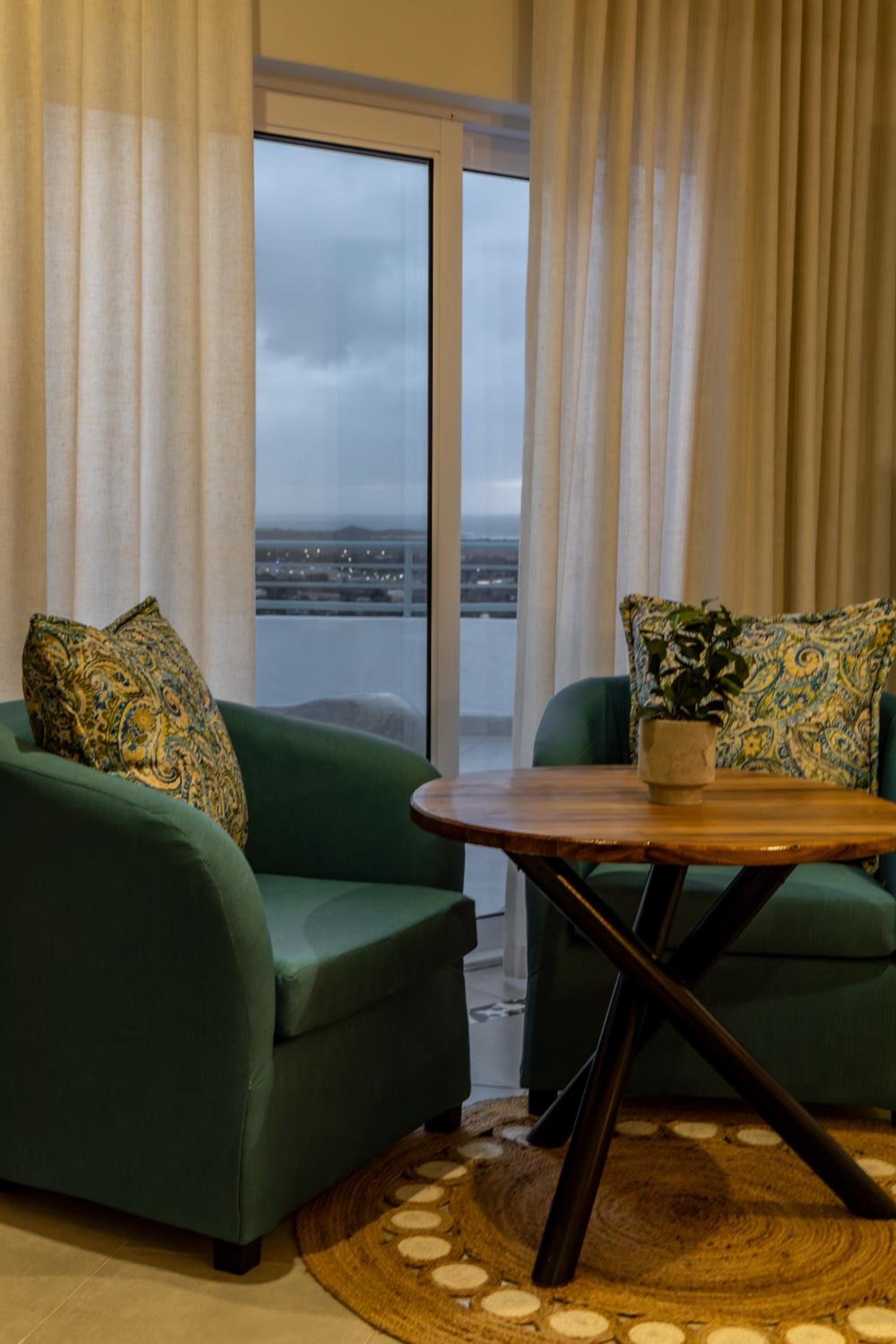 King Suite with Balcony photo 1