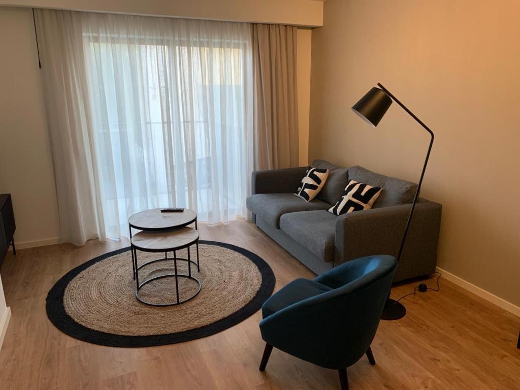 One-Bedroom Apartment photo 1