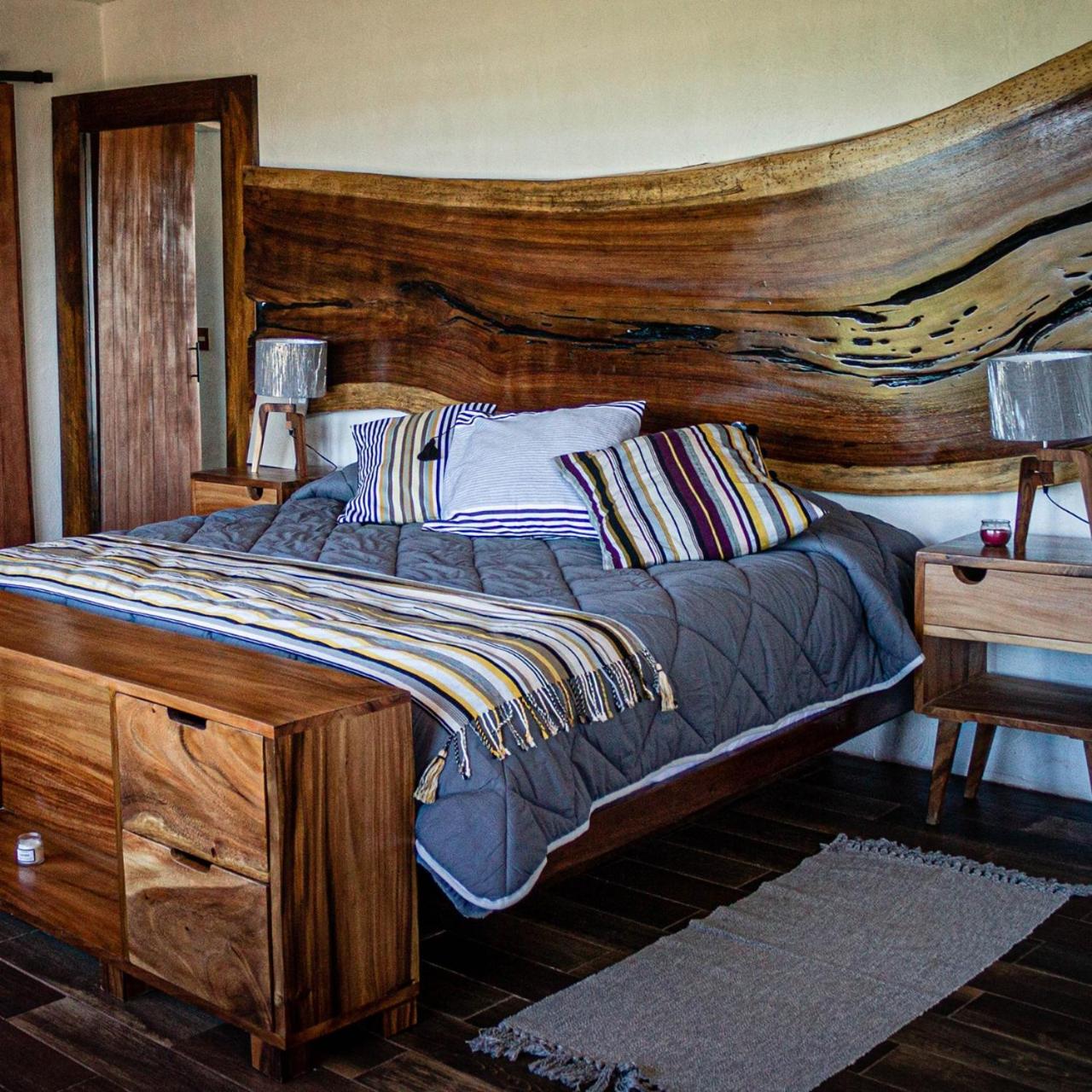 Family Suite with Balcony - Photo 6