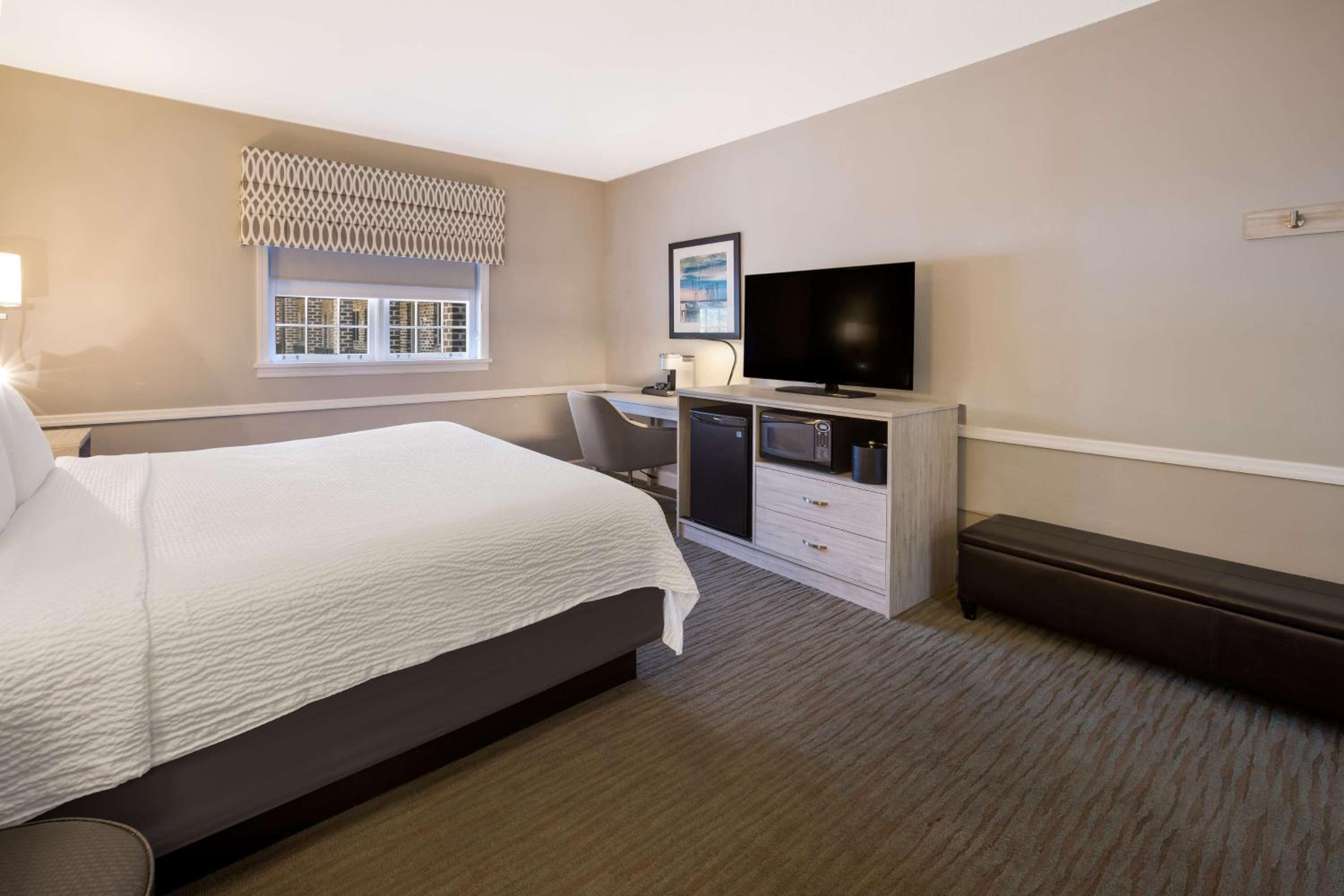 King Room - Street View - Photo 3
