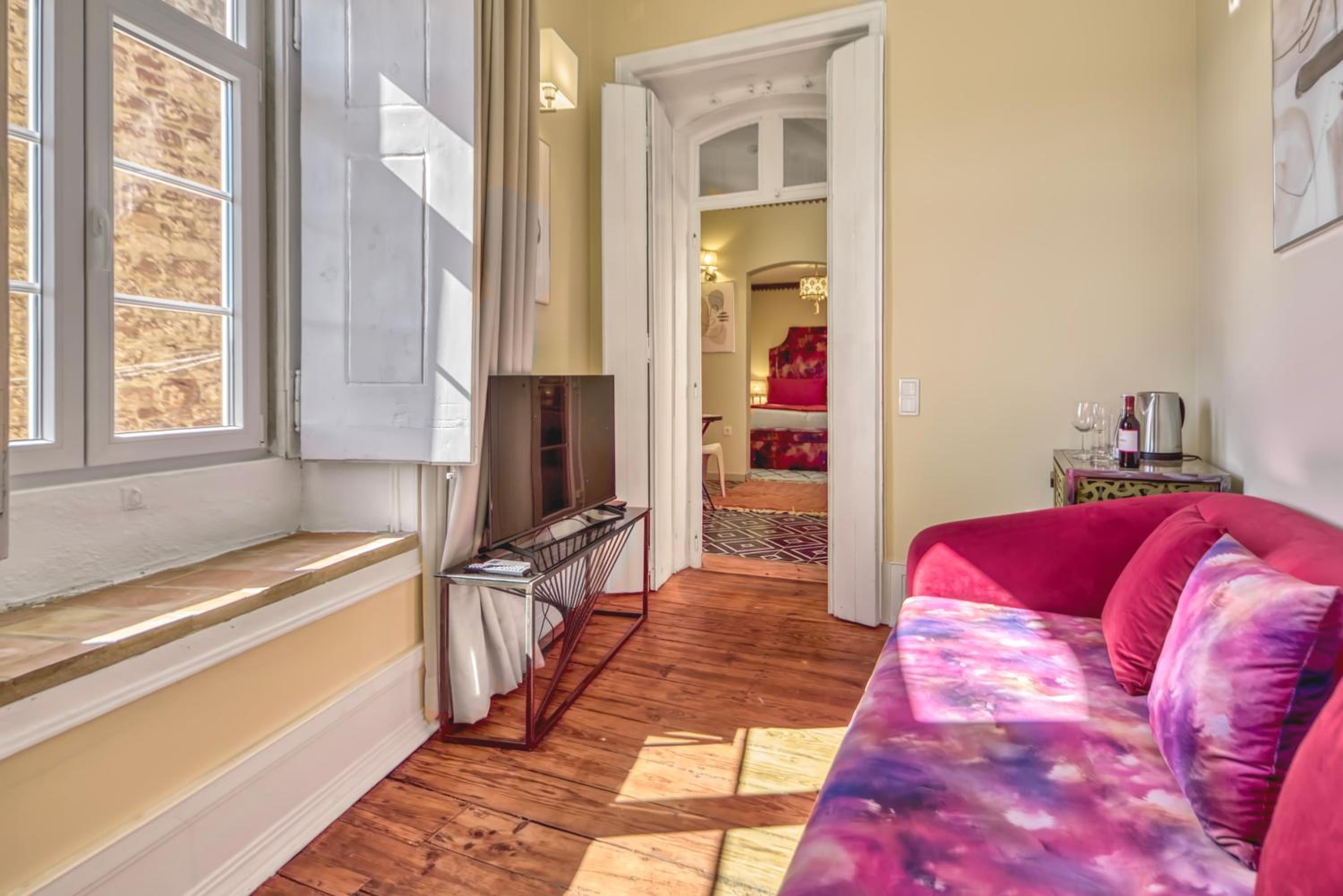 King Suite with Pool View photo 2