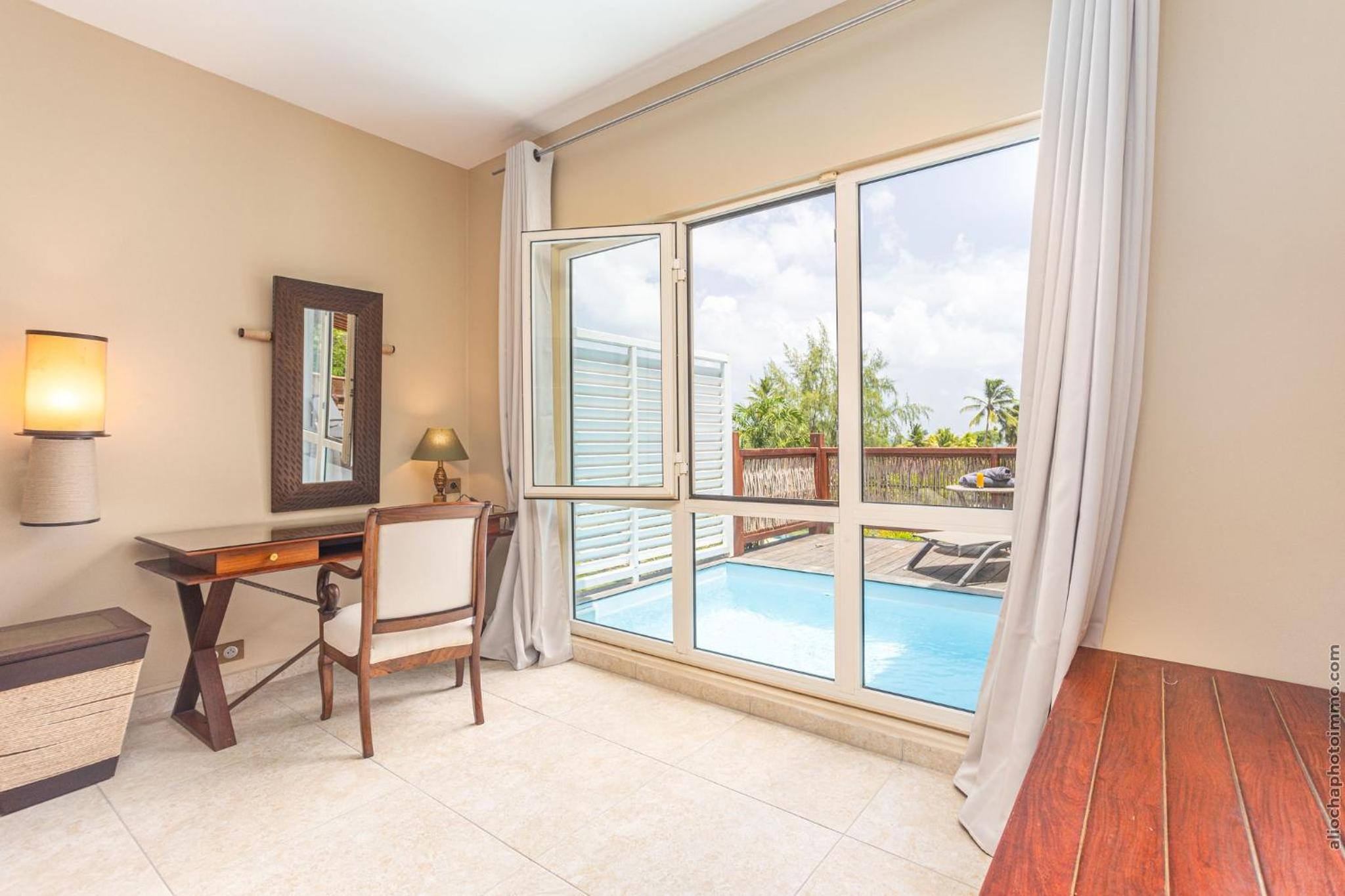 Three-Bedroom Villa photo 3