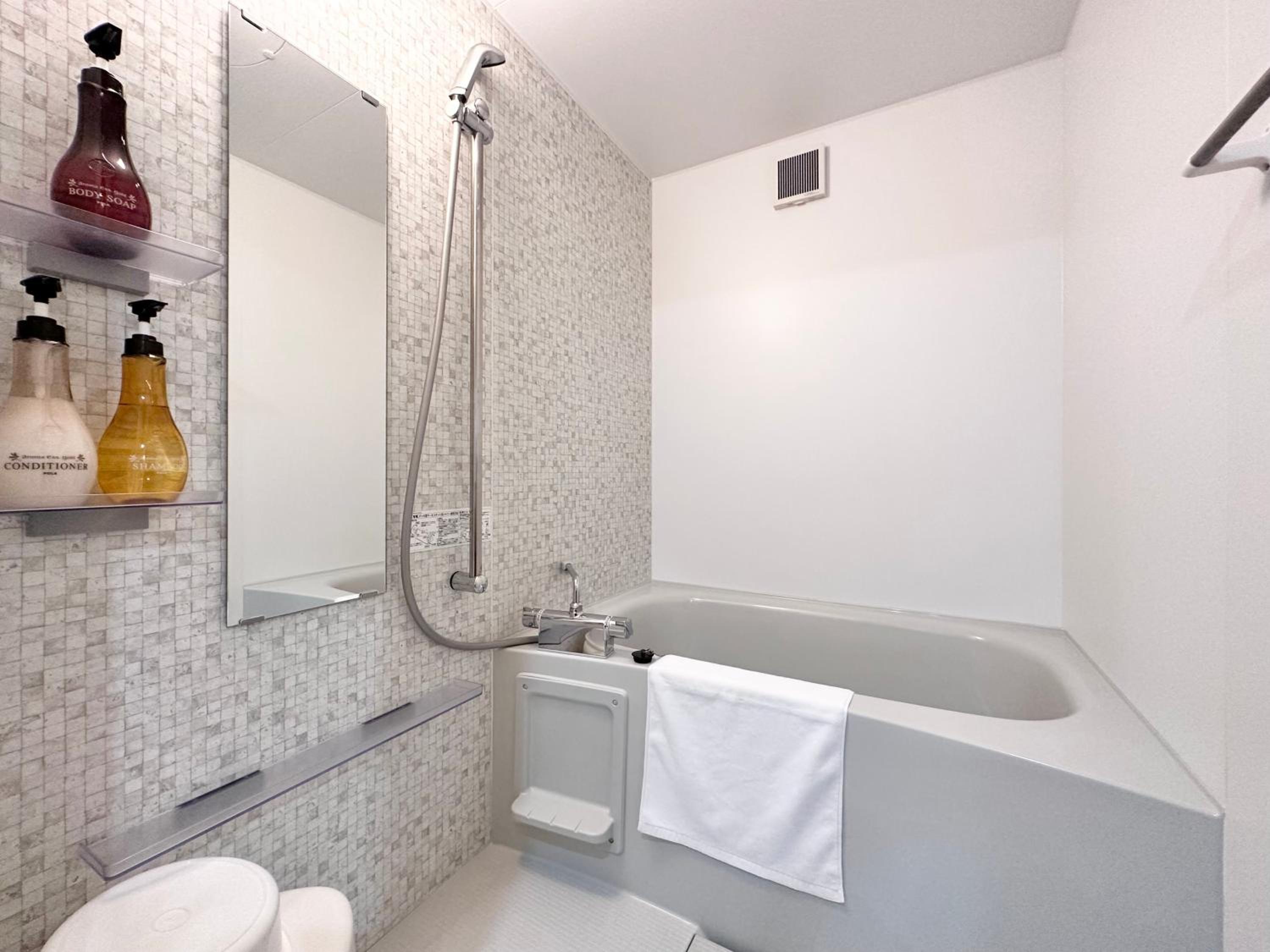 Double Room with Sea View - 5F photo 3