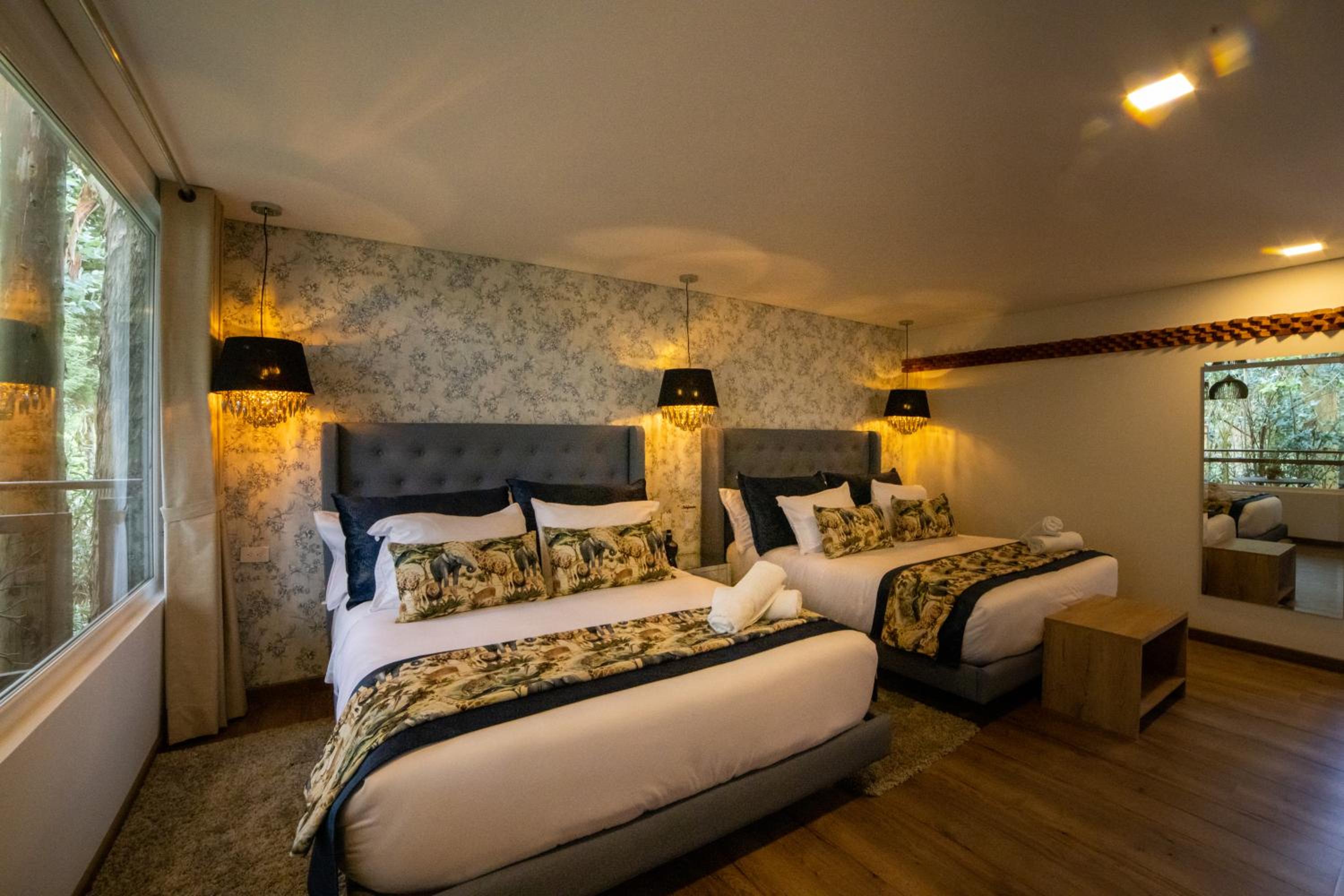Deluxe Queen Room with Two Queen Beds
