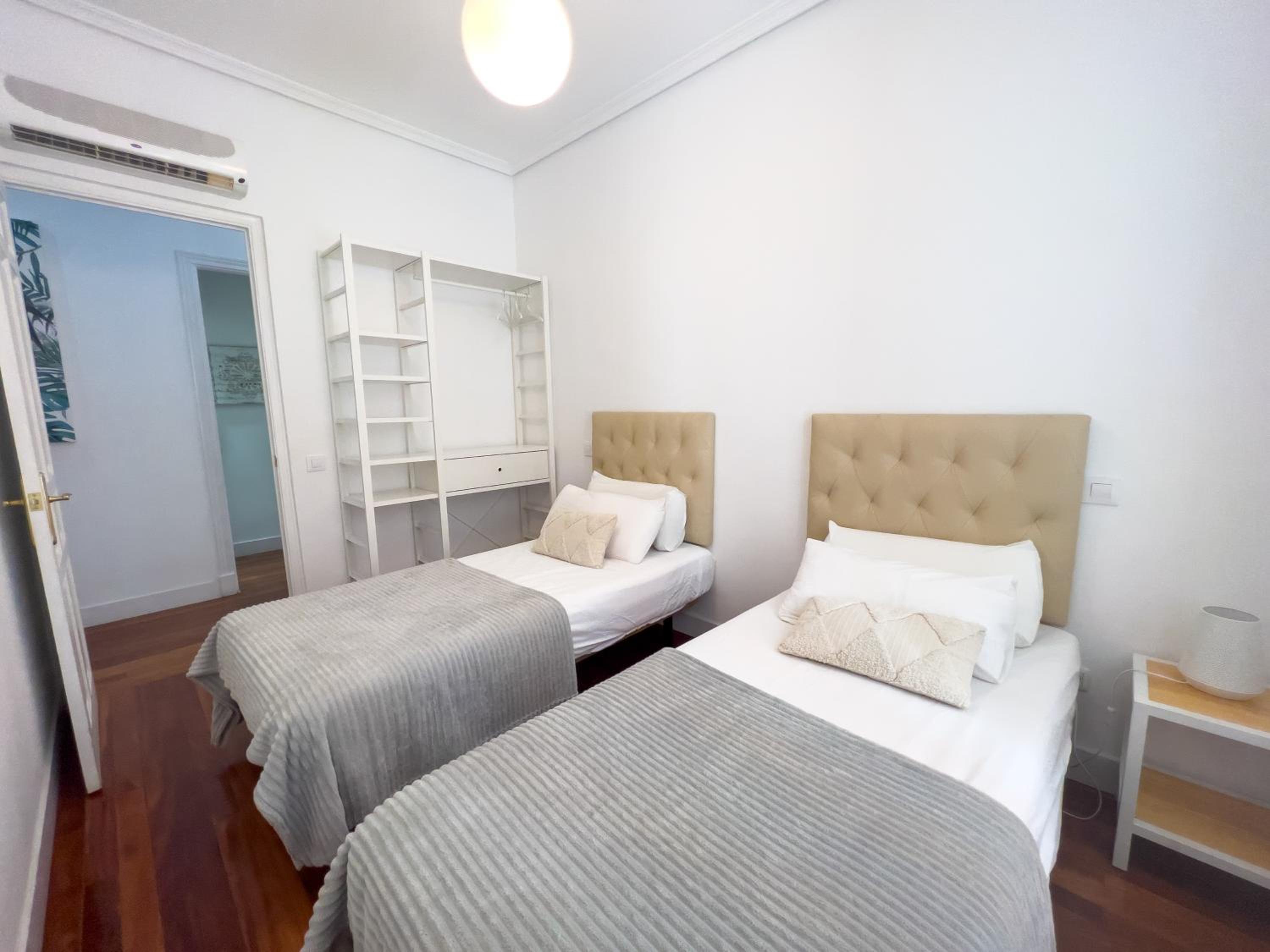 Three-Bedroom Apartment photo 3