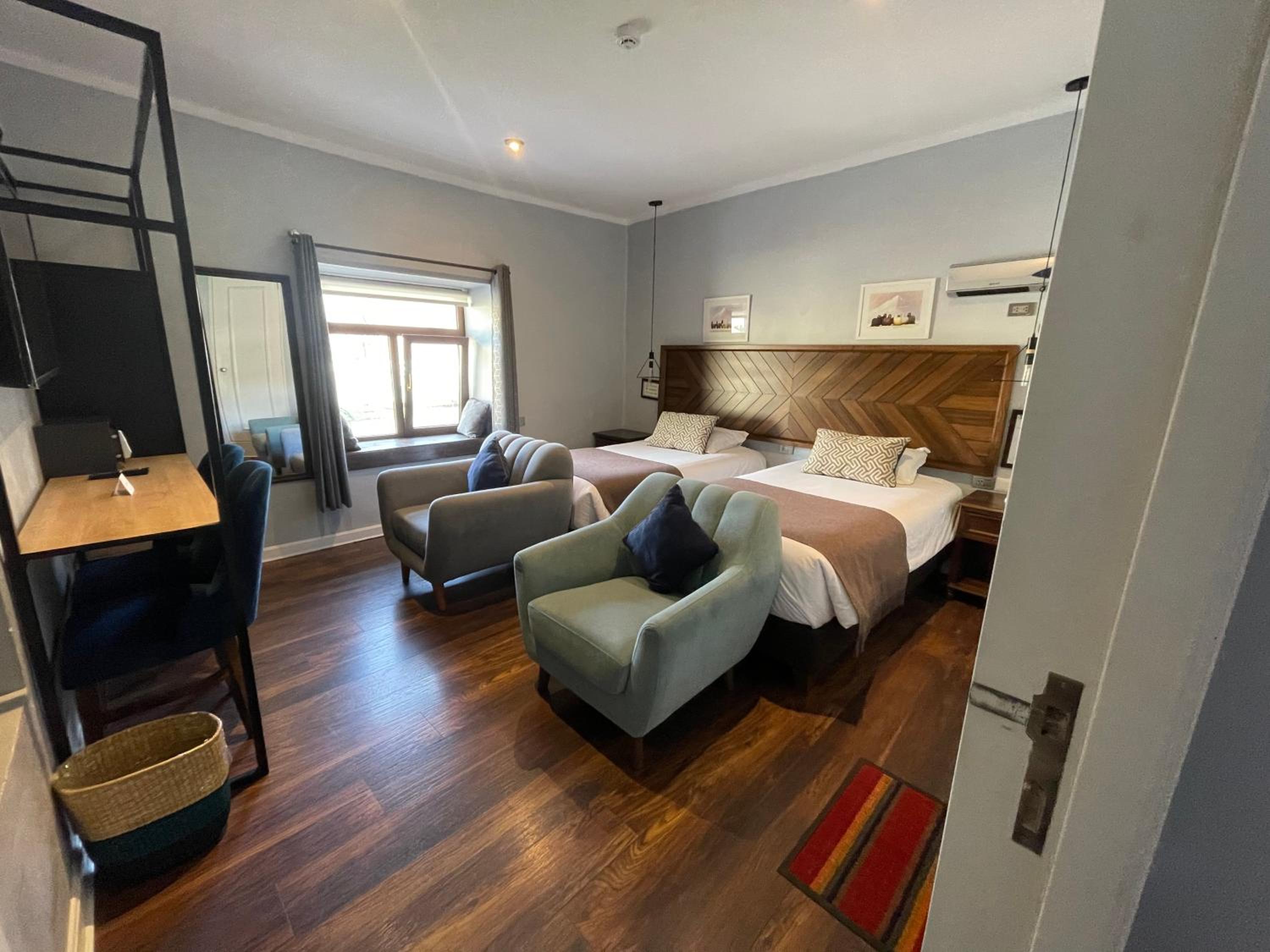 Superior Twin Room photo 3