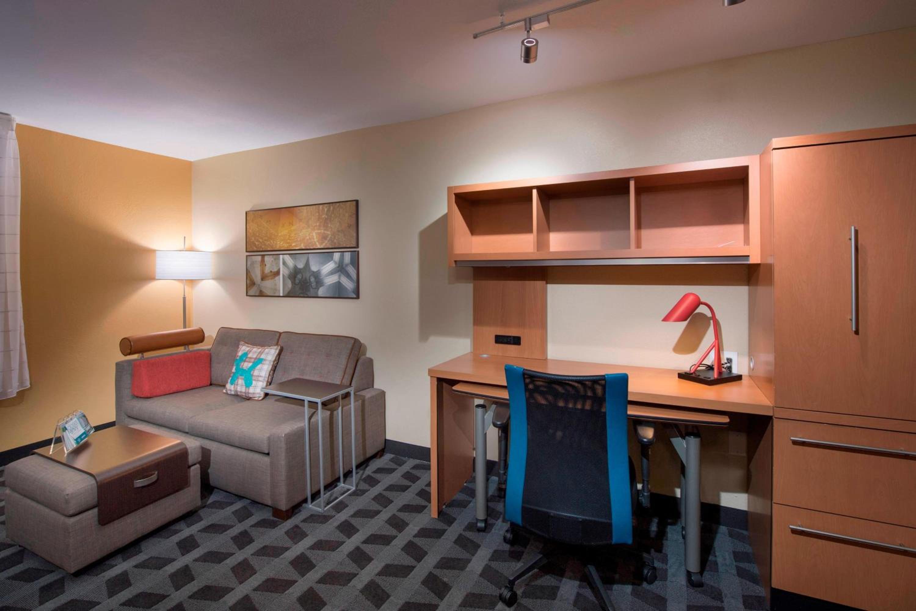 Two-Bedroom Suite with Sofa Bed - Photo 1