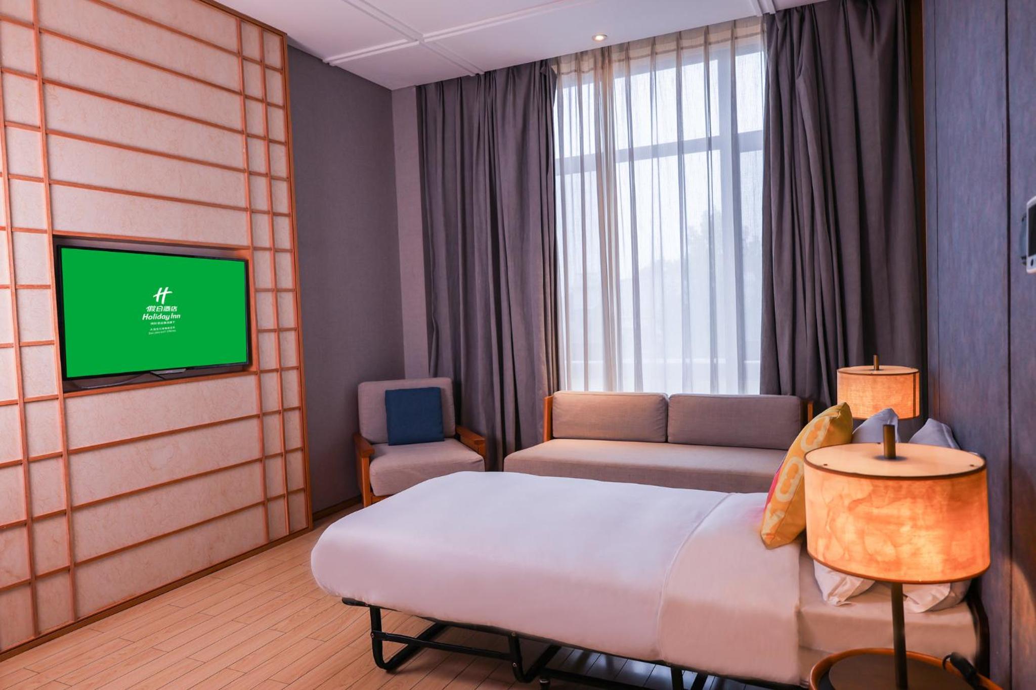 King Suite - Photo 3