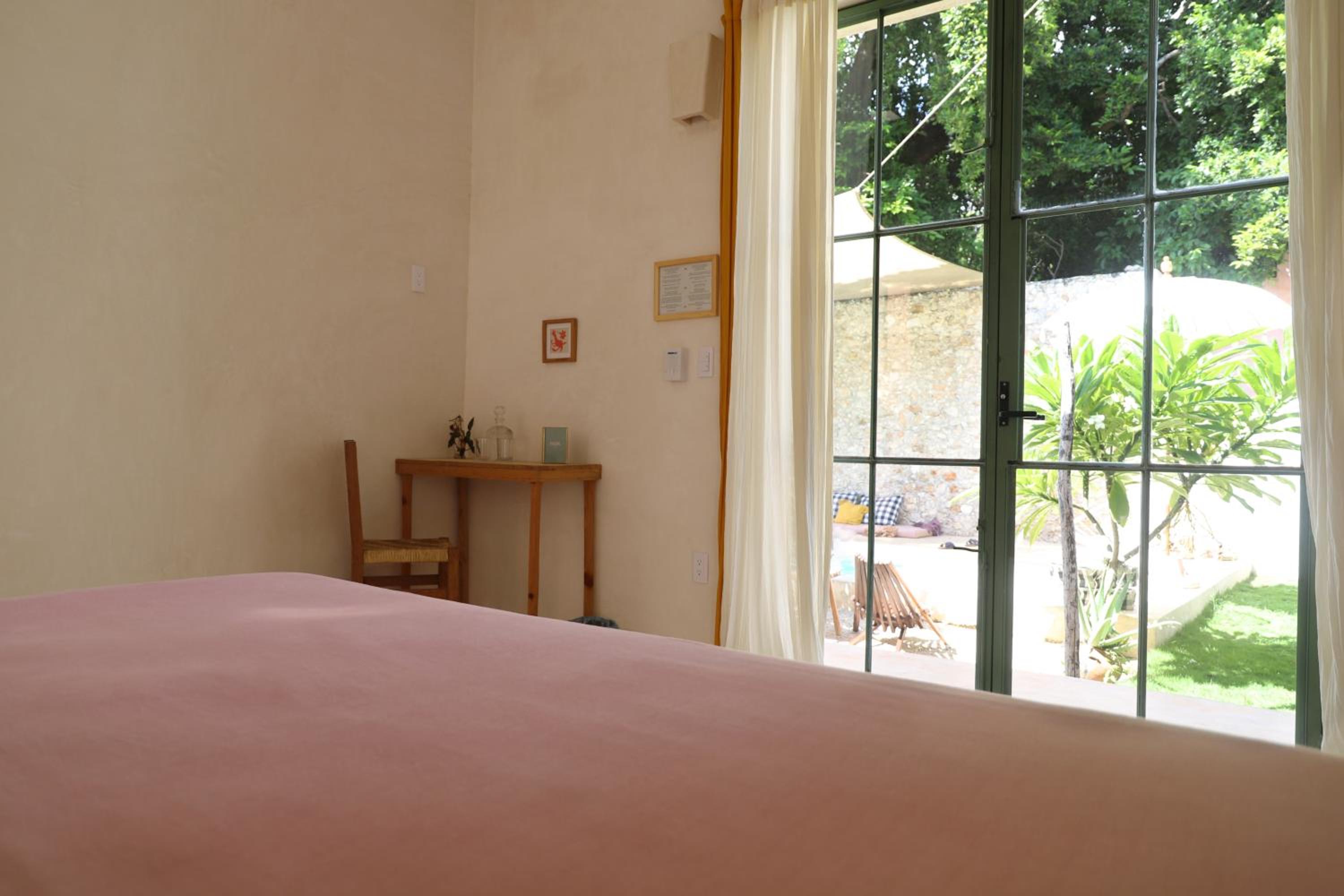 King Room with Garden View