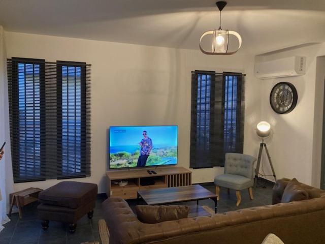 Three-Bedroom House photo 1