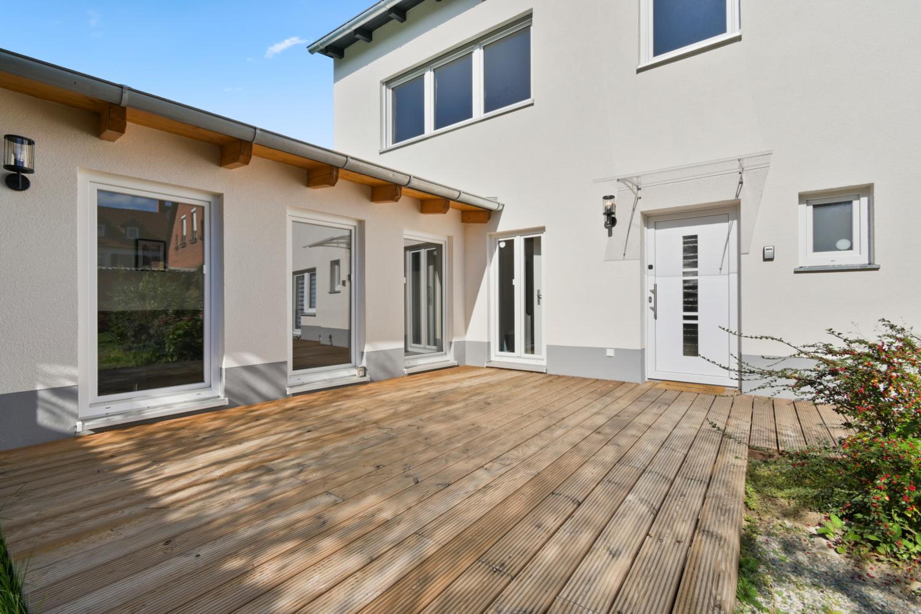 Apartment with Terrace photo 2