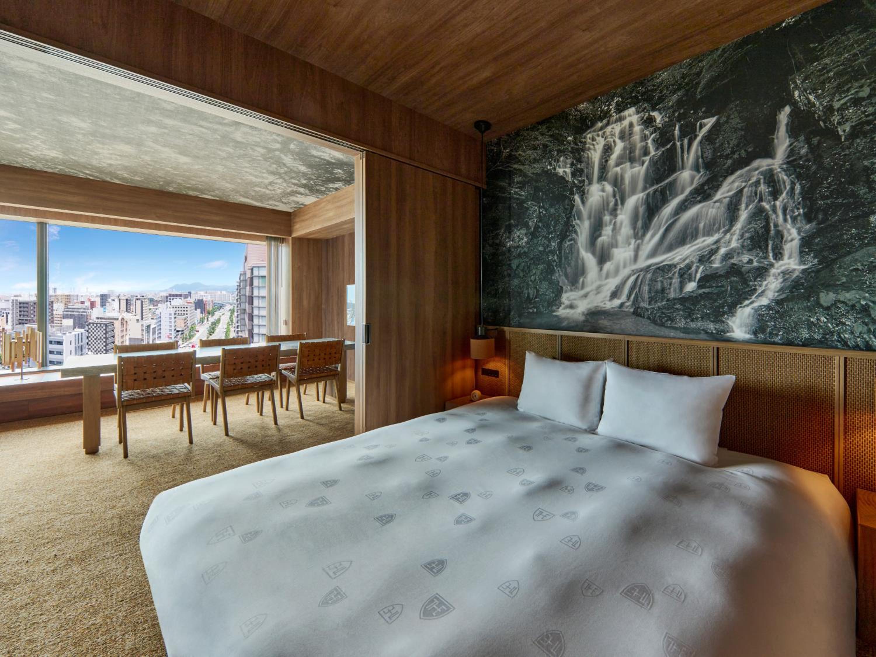 Balcony Suite King Room - Sky Floor - Photo 3
