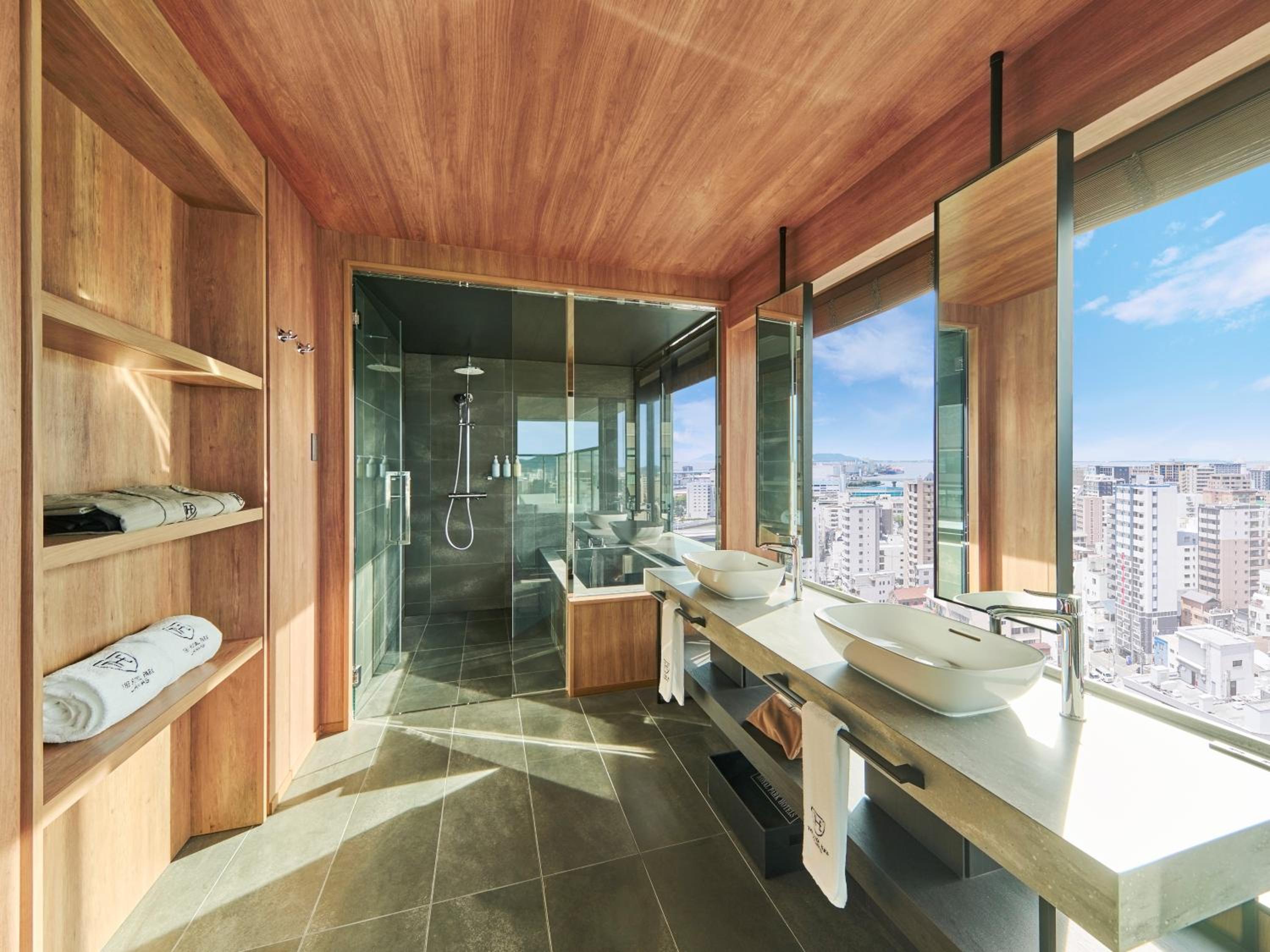 Balcony Suite King Room - Sky Floor - Photo 4