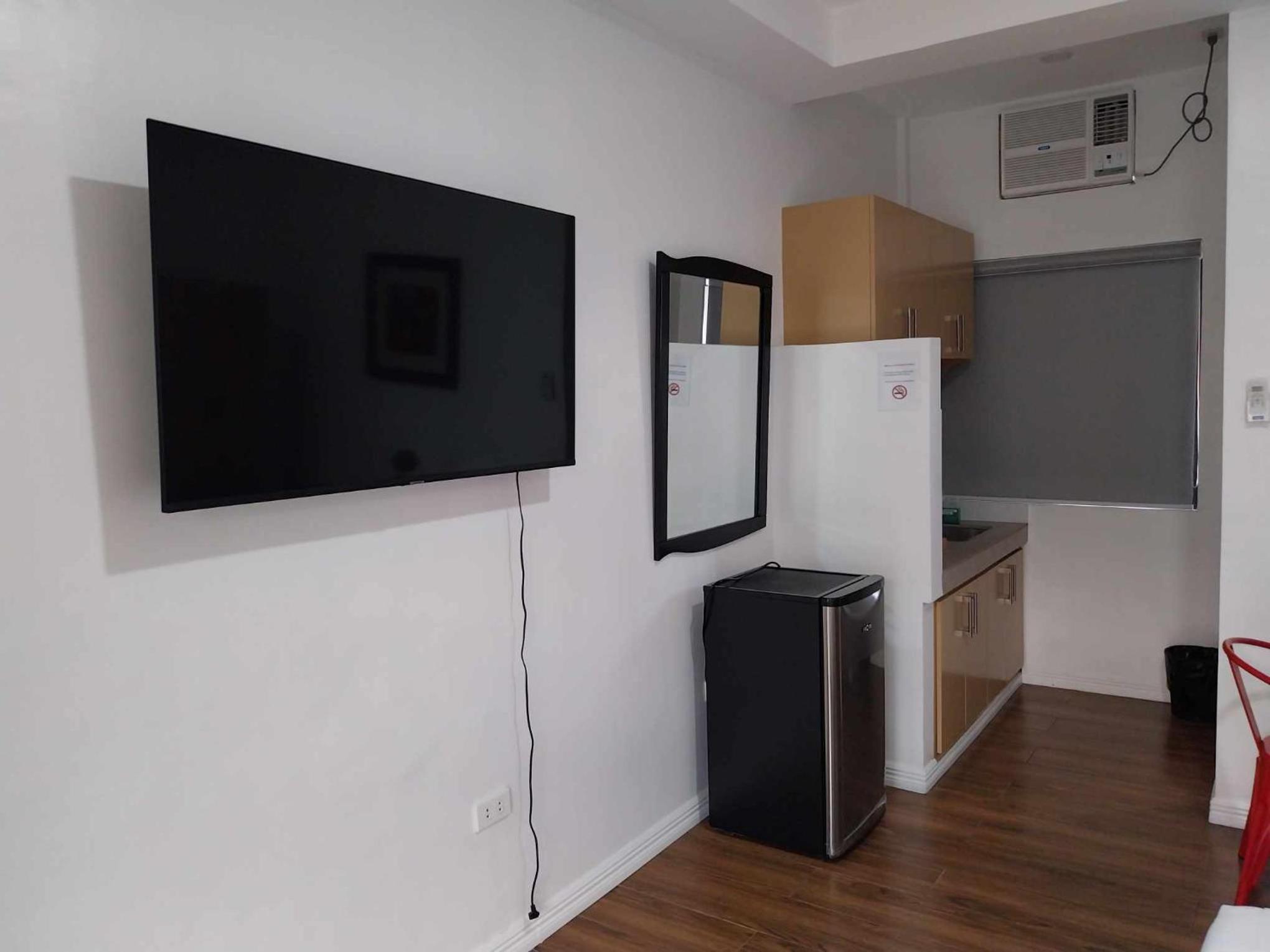 Economy Twin Room - Photo 5
