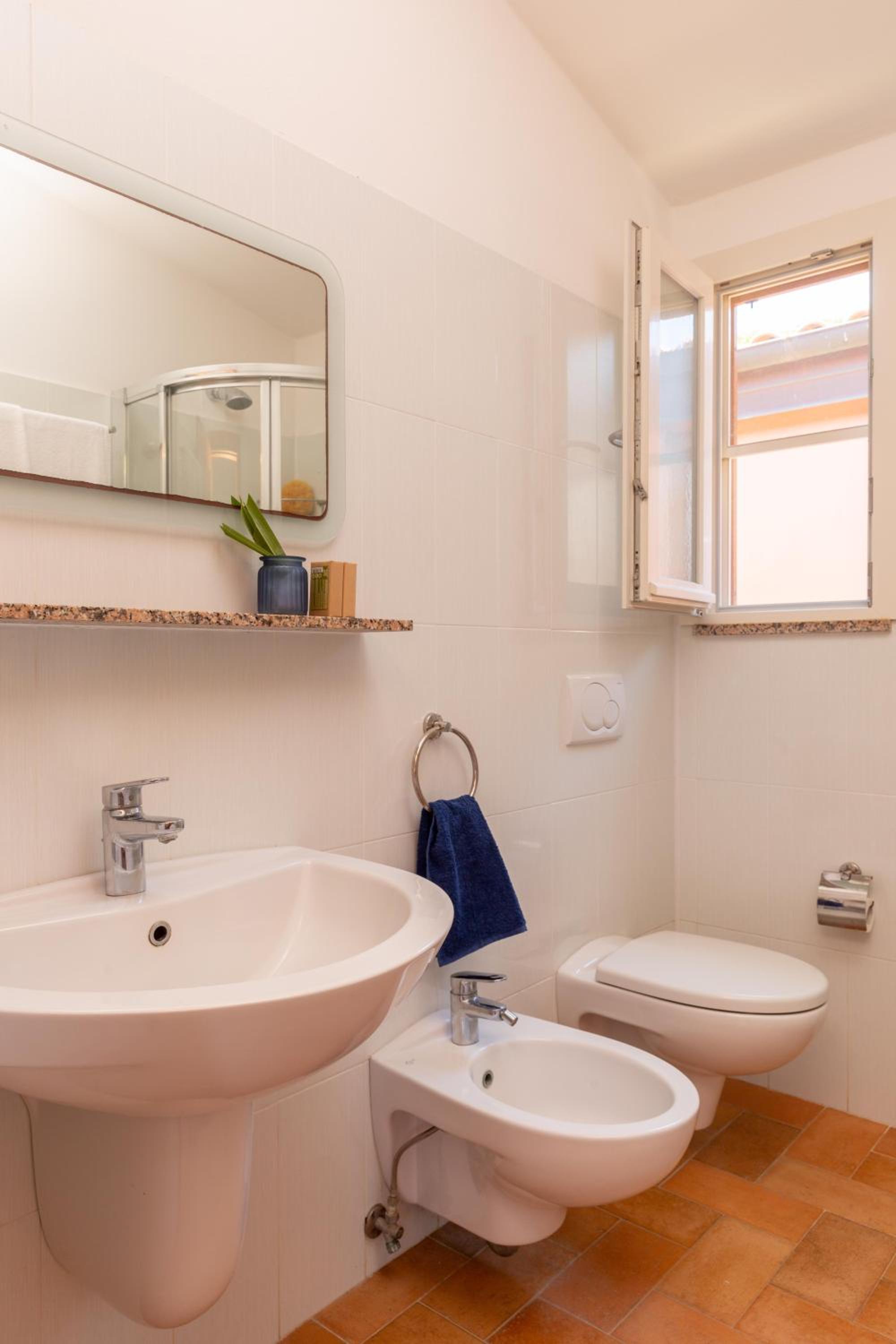 Superior One-Bedroom Cottage - Photo 3