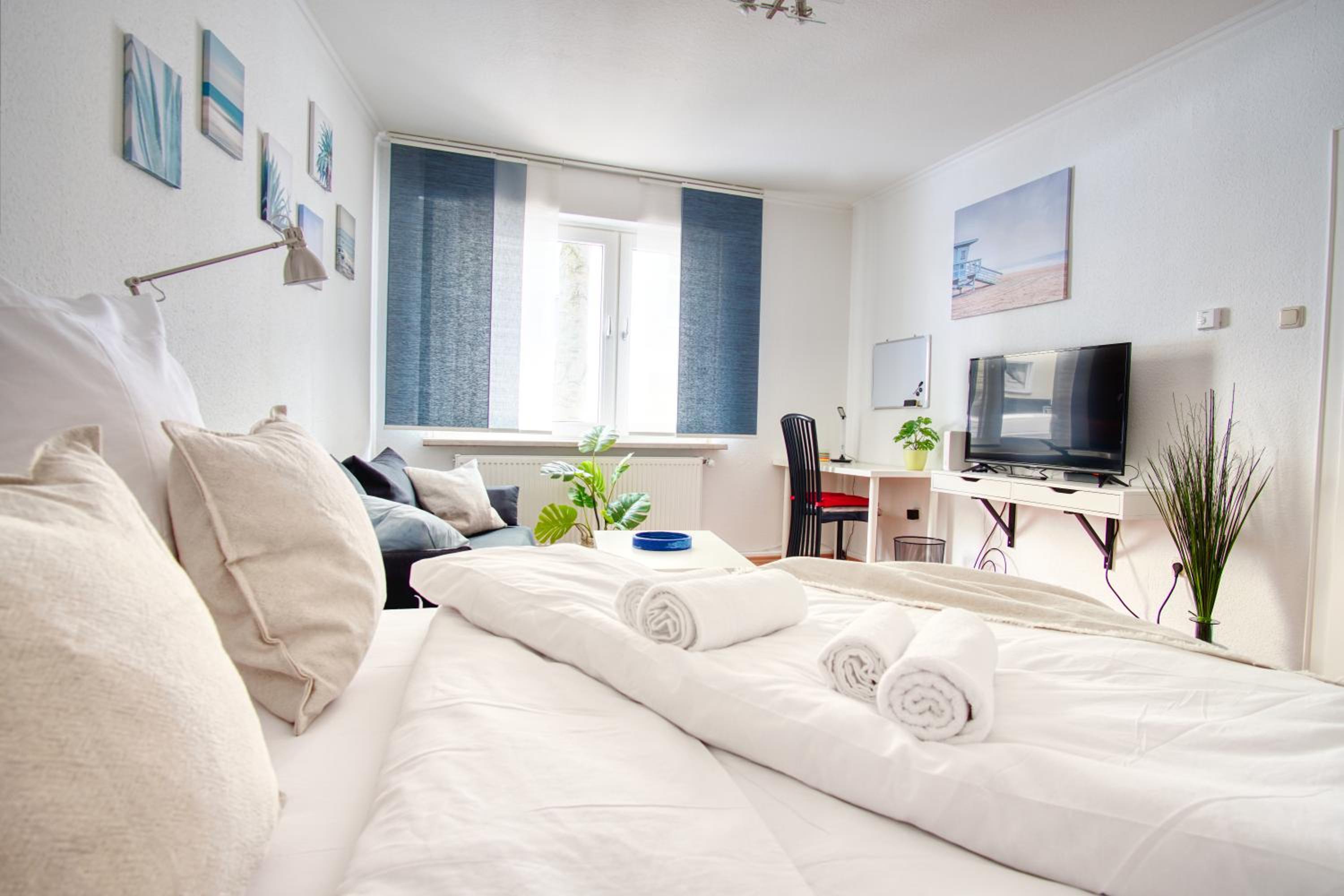 One-Bedroom Apartment photo 1