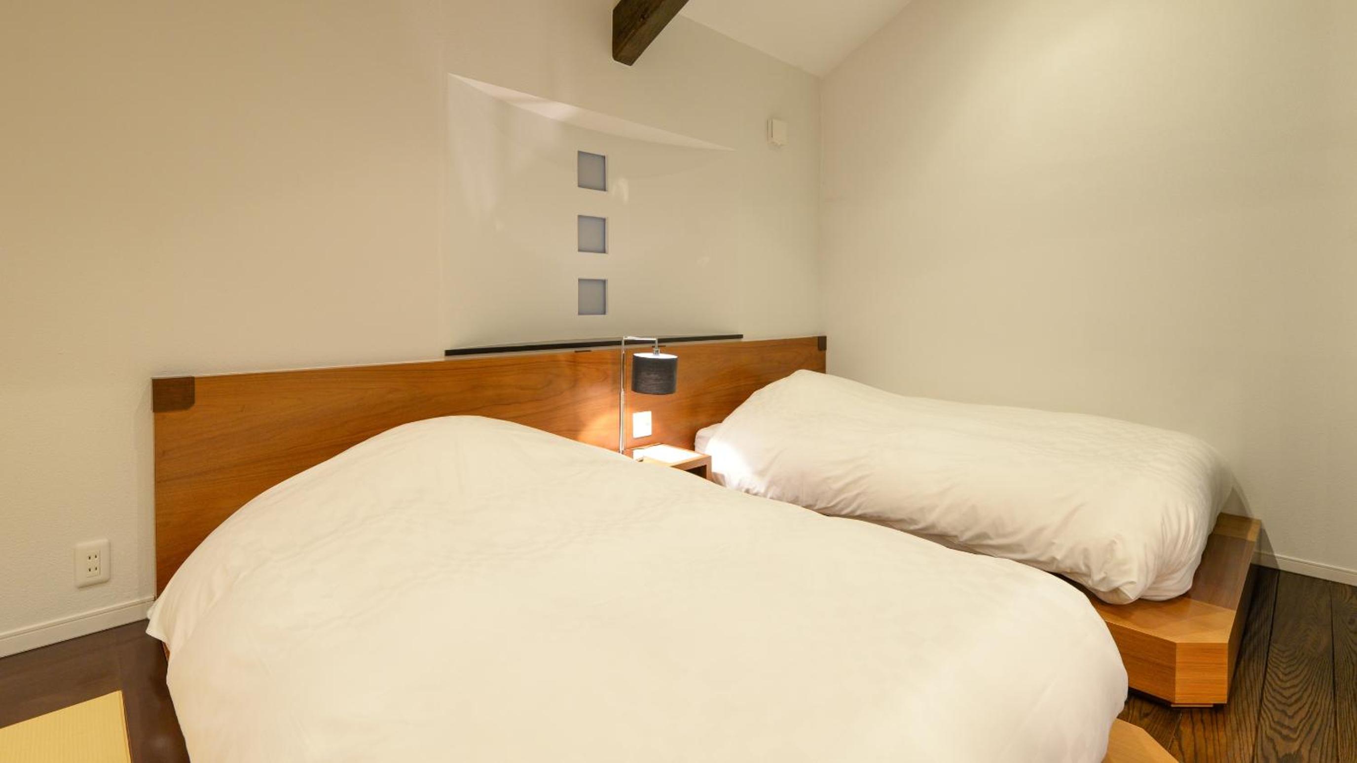 Twin Room with Tatami Area and Open-Air Hot Spring Bath, Mt,Fuji View【Kumo hiki】 photo 3