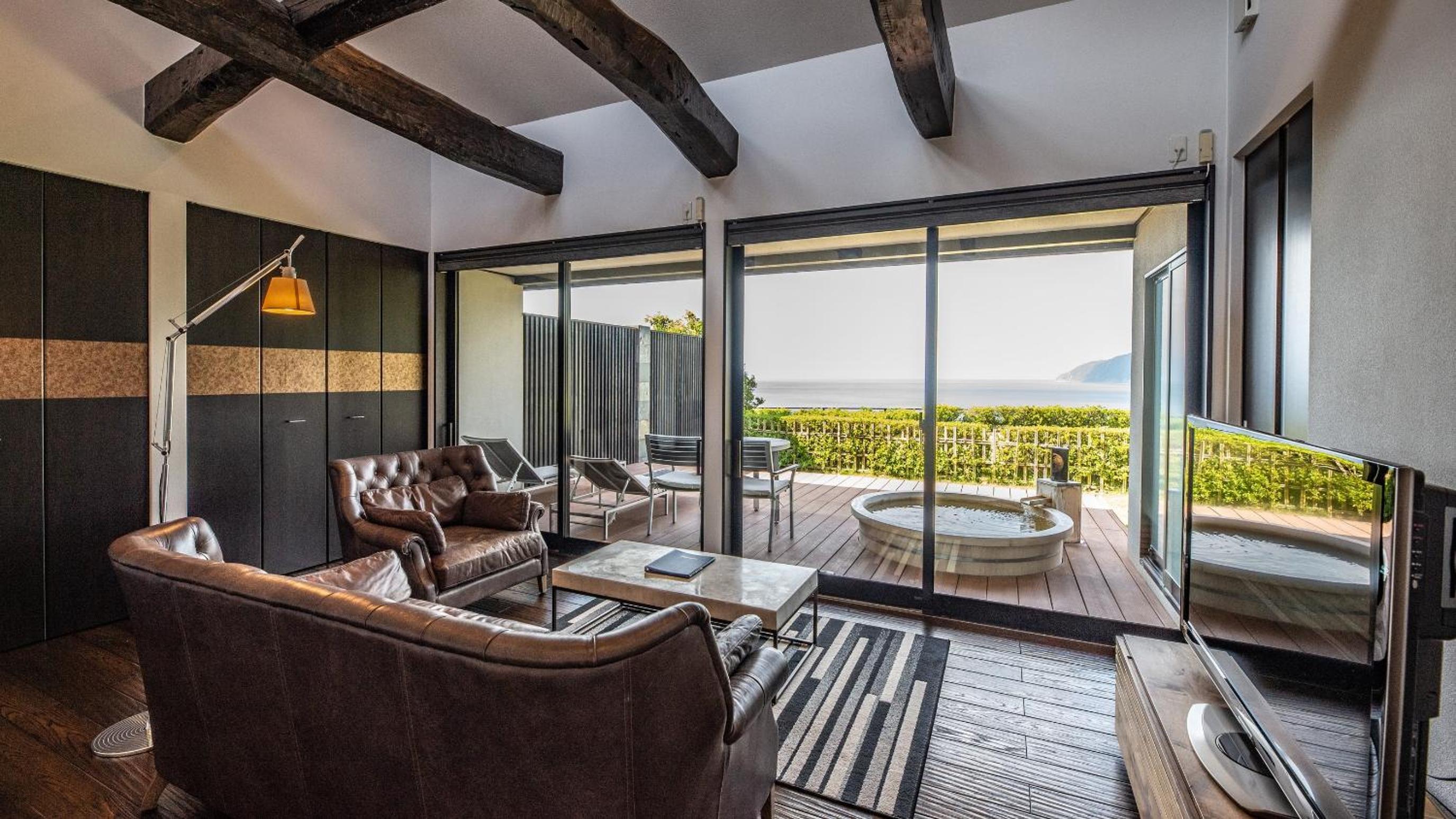 Twin Room with Tatami Area and Open-Air Hot Spring Bath, Mt,Fuji View【Nami no Fu】 - Photo 1